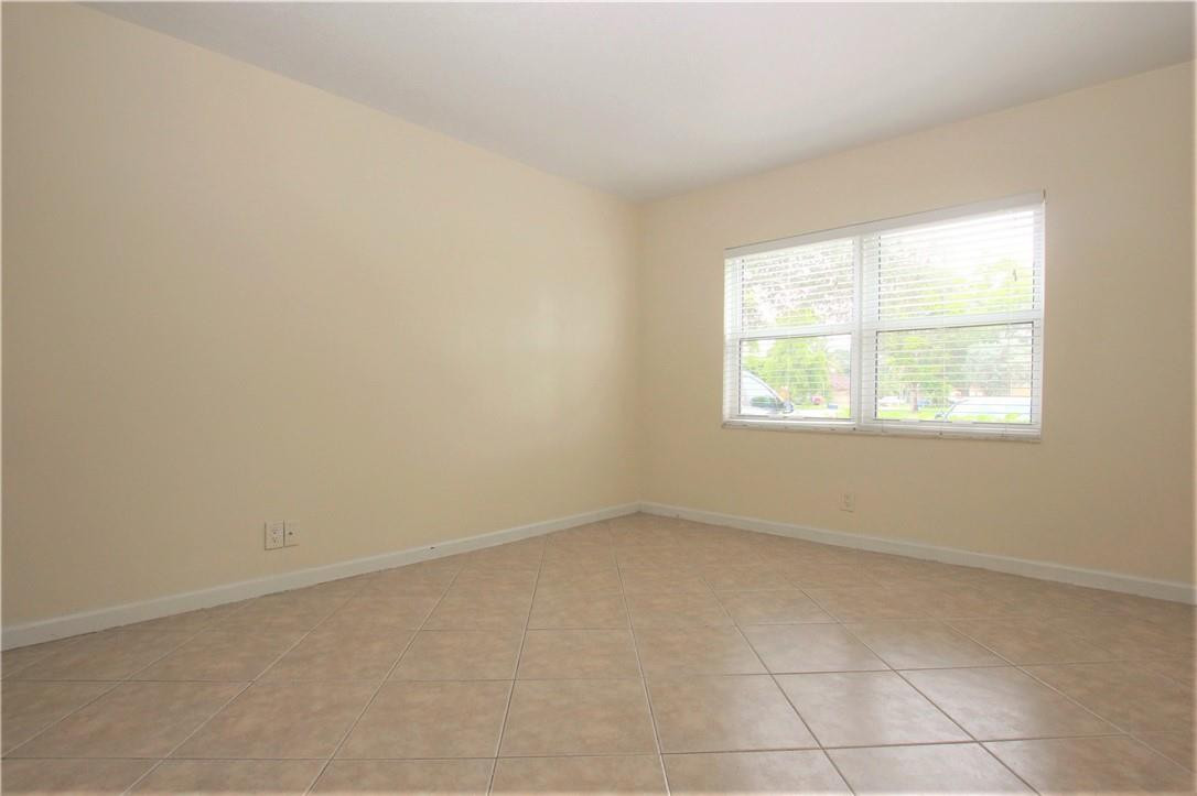 4261 NW 110th Avenue South