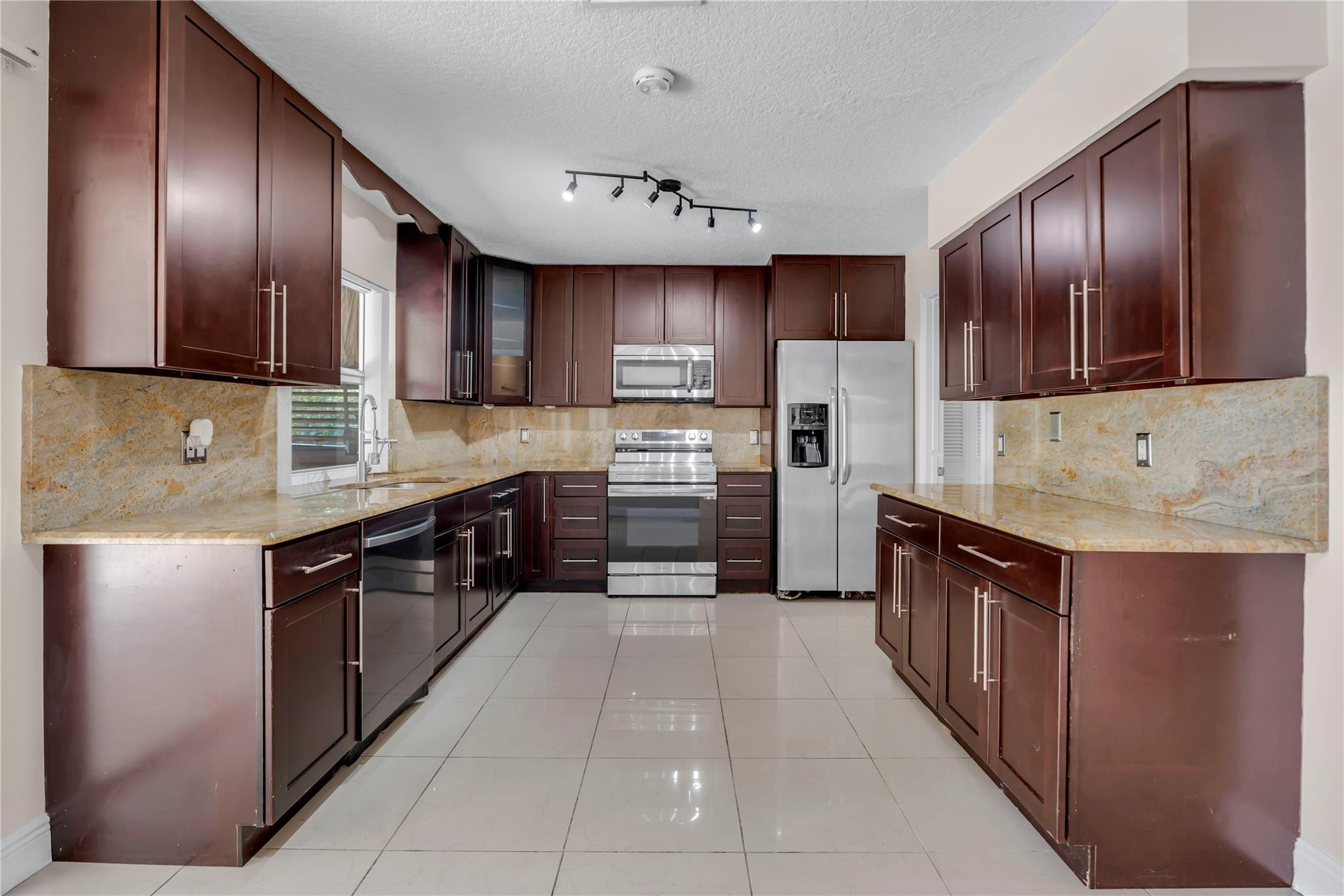 8592 NW 7th Street