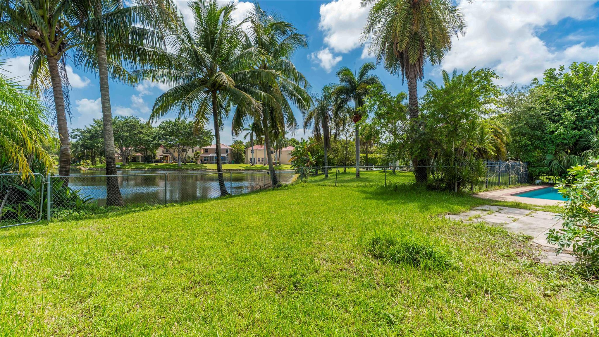 8592 NW 7th Street