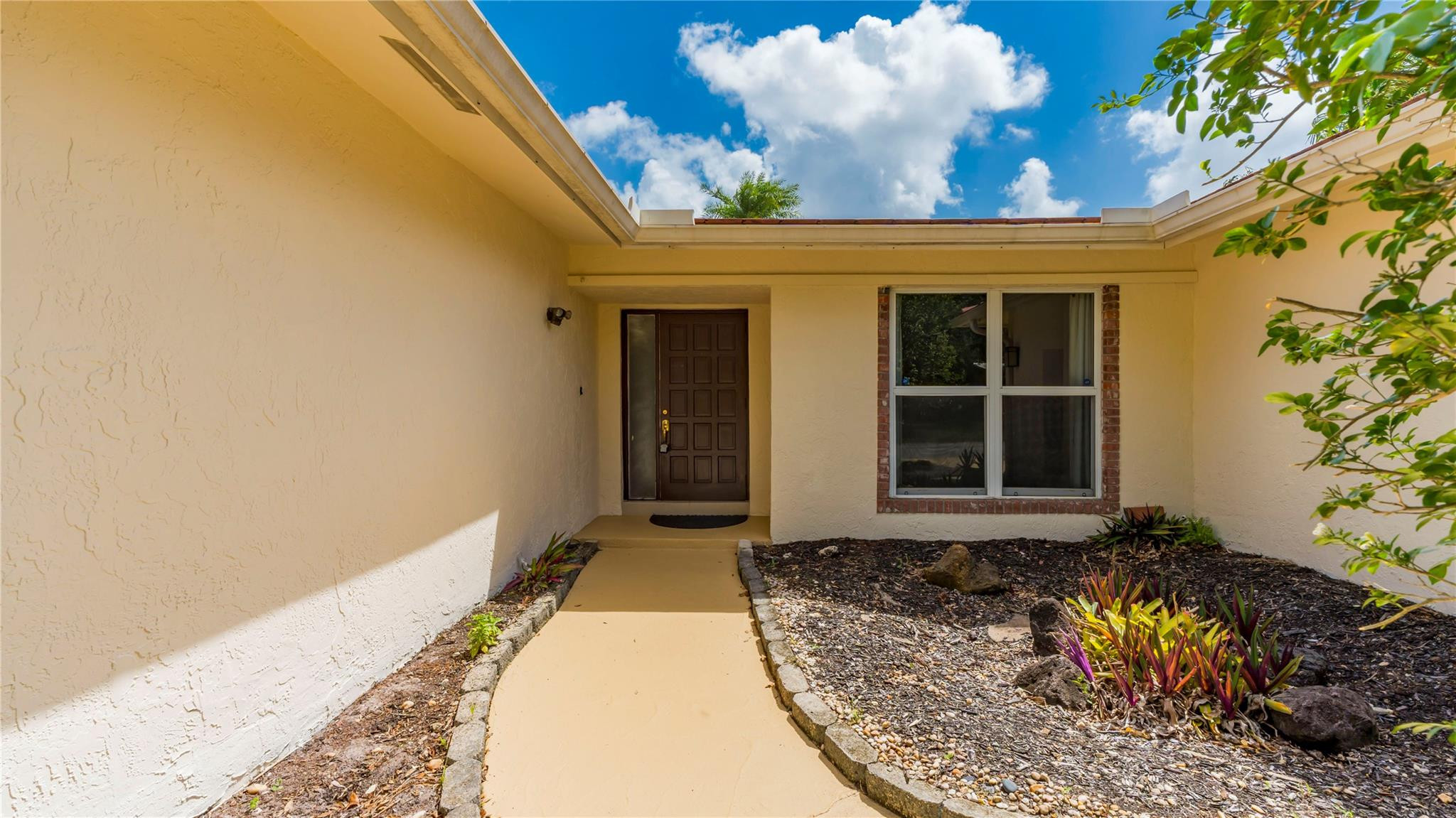 8592 NW 7th Street