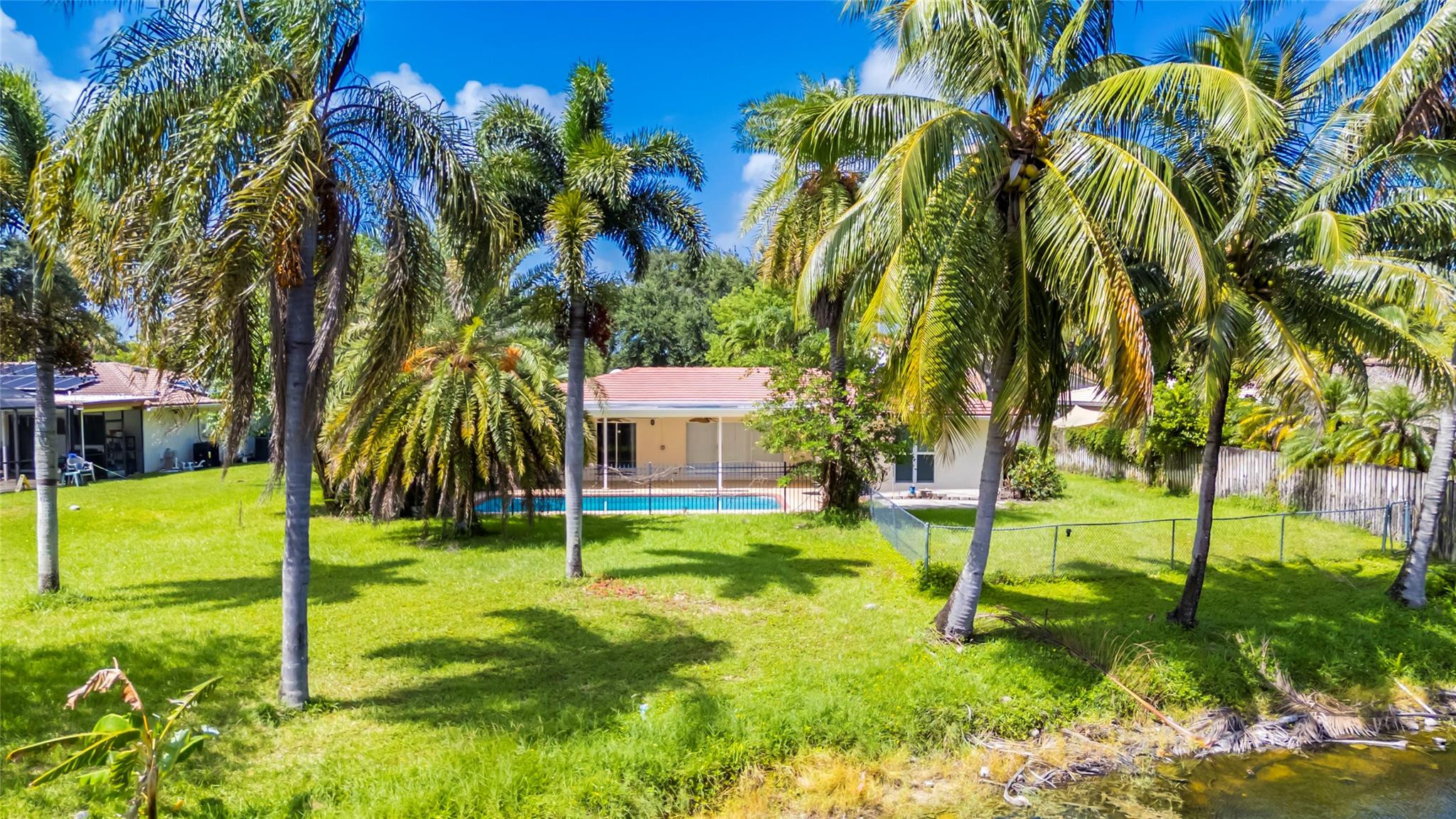 8592 NW 7th Street