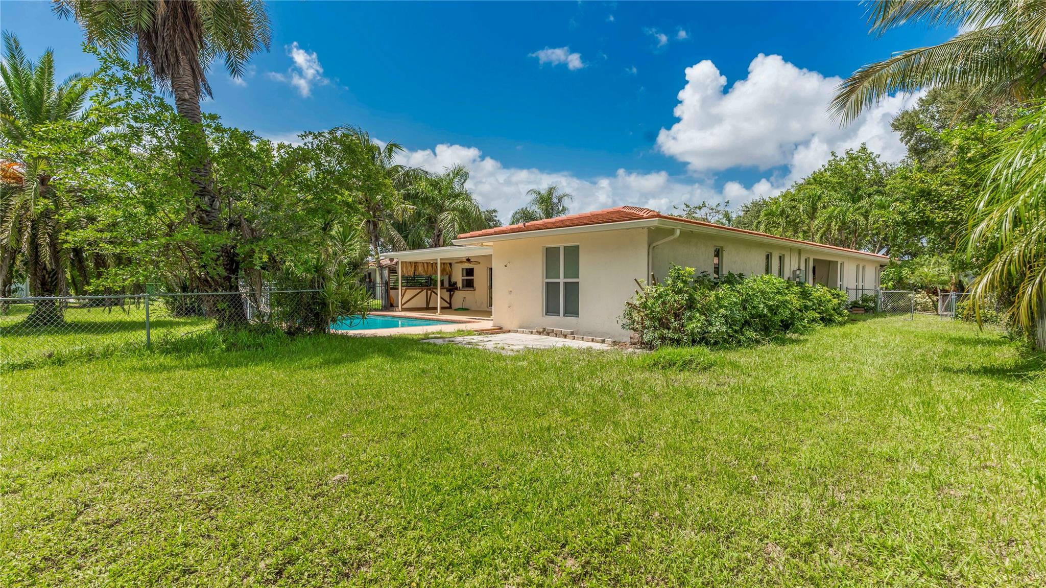 8592 NW 7th Street