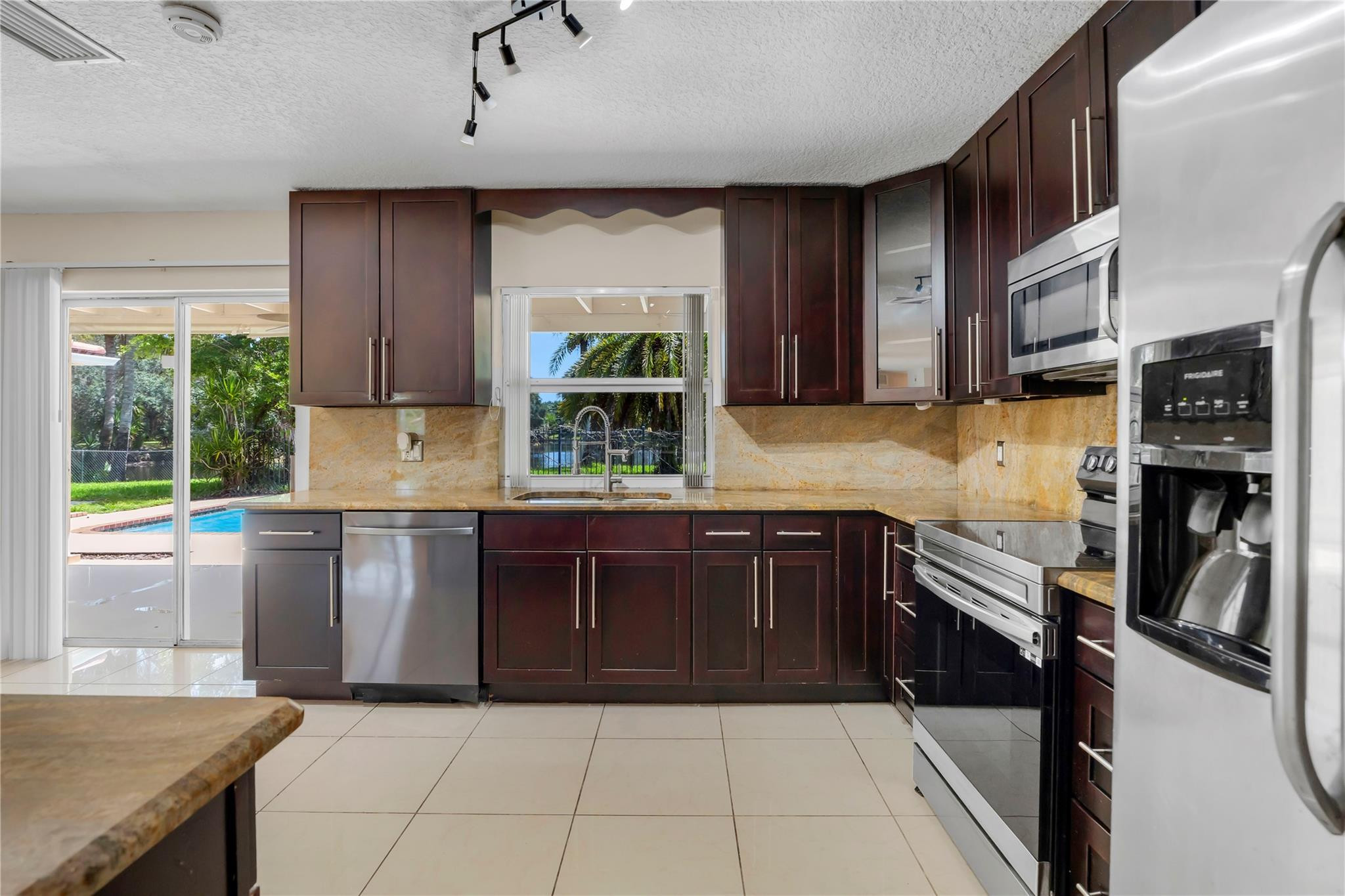 8592 NW 7th Street