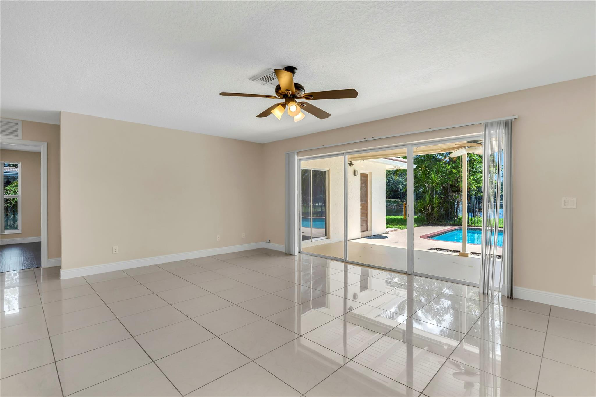 8592 NW 7th Street