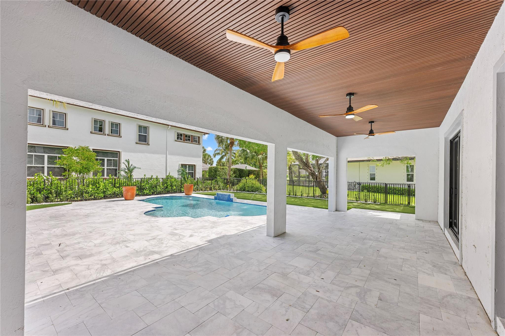 7582 NW 127th Manor