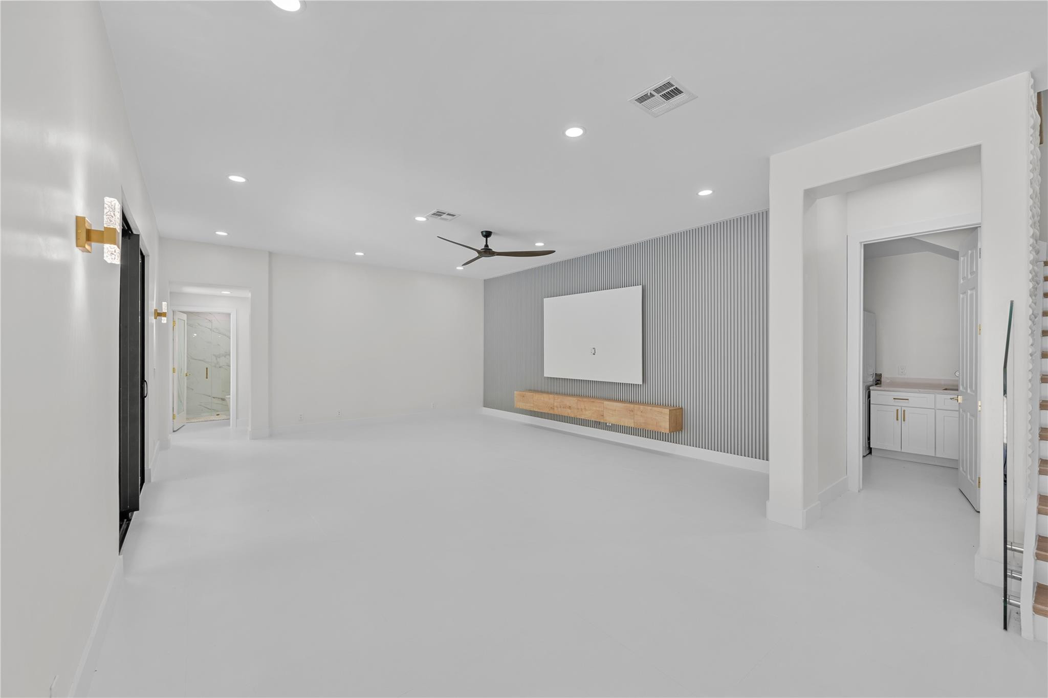 7582 NW 127th Manor
