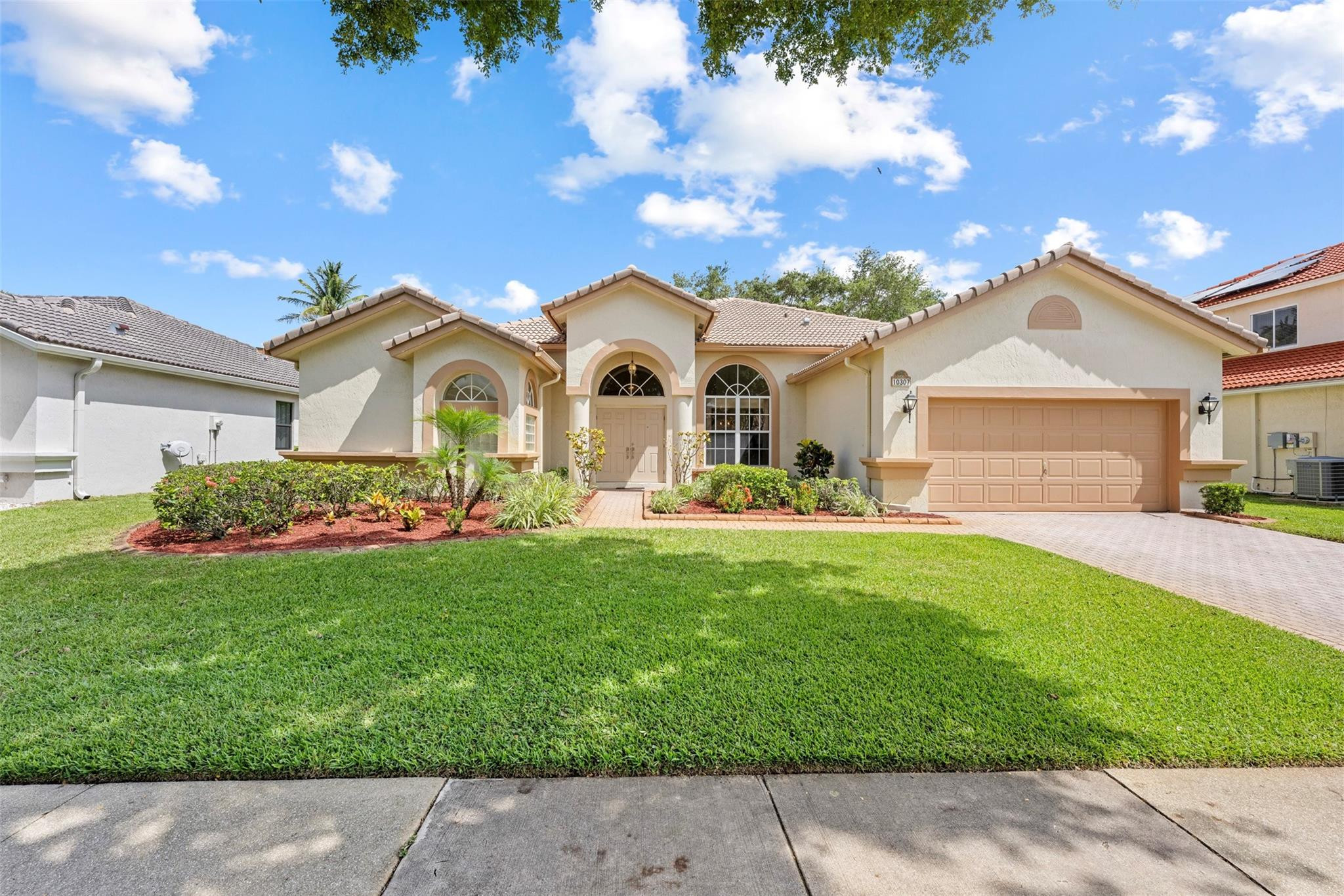 10307 Lexington Estates Boulevard