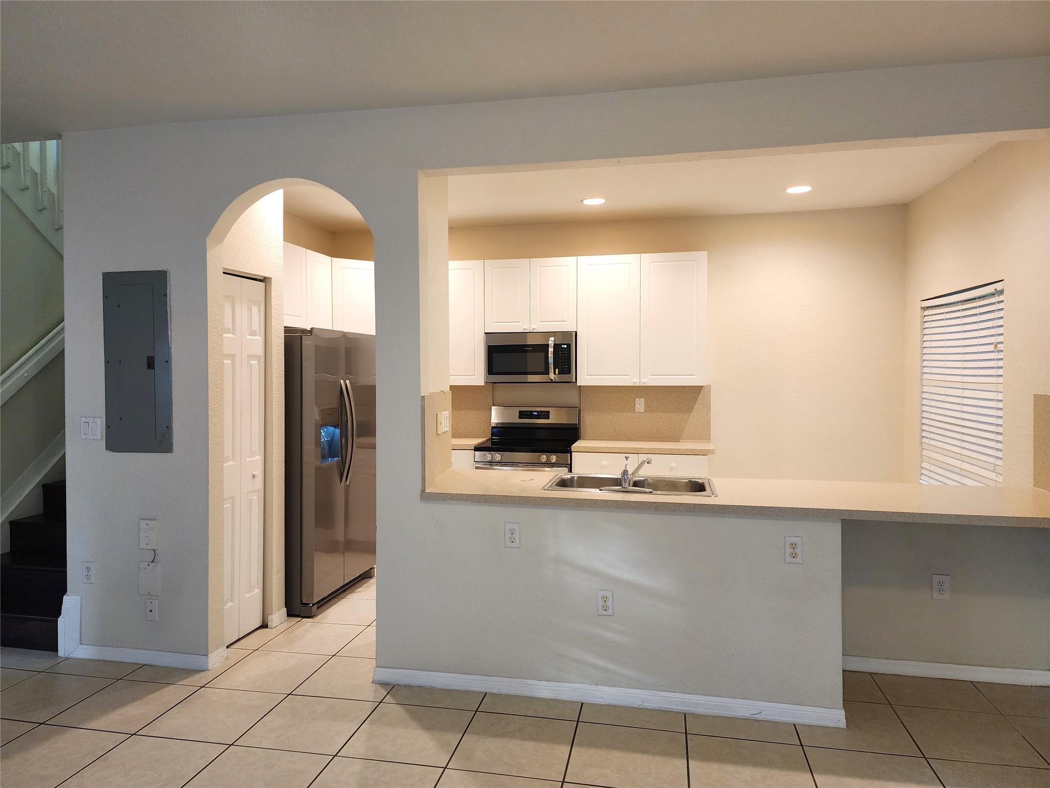 3481 Merrick Lane 301