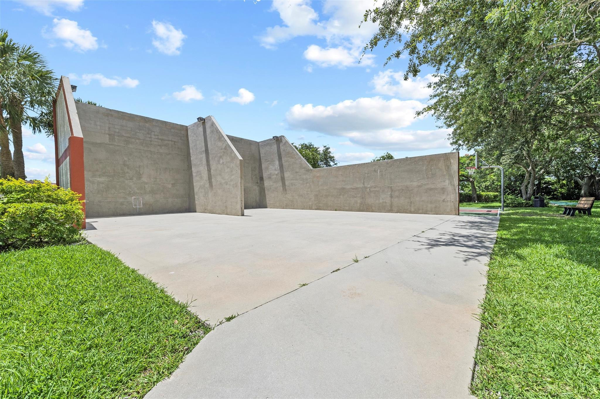 405 Liberty Court 405