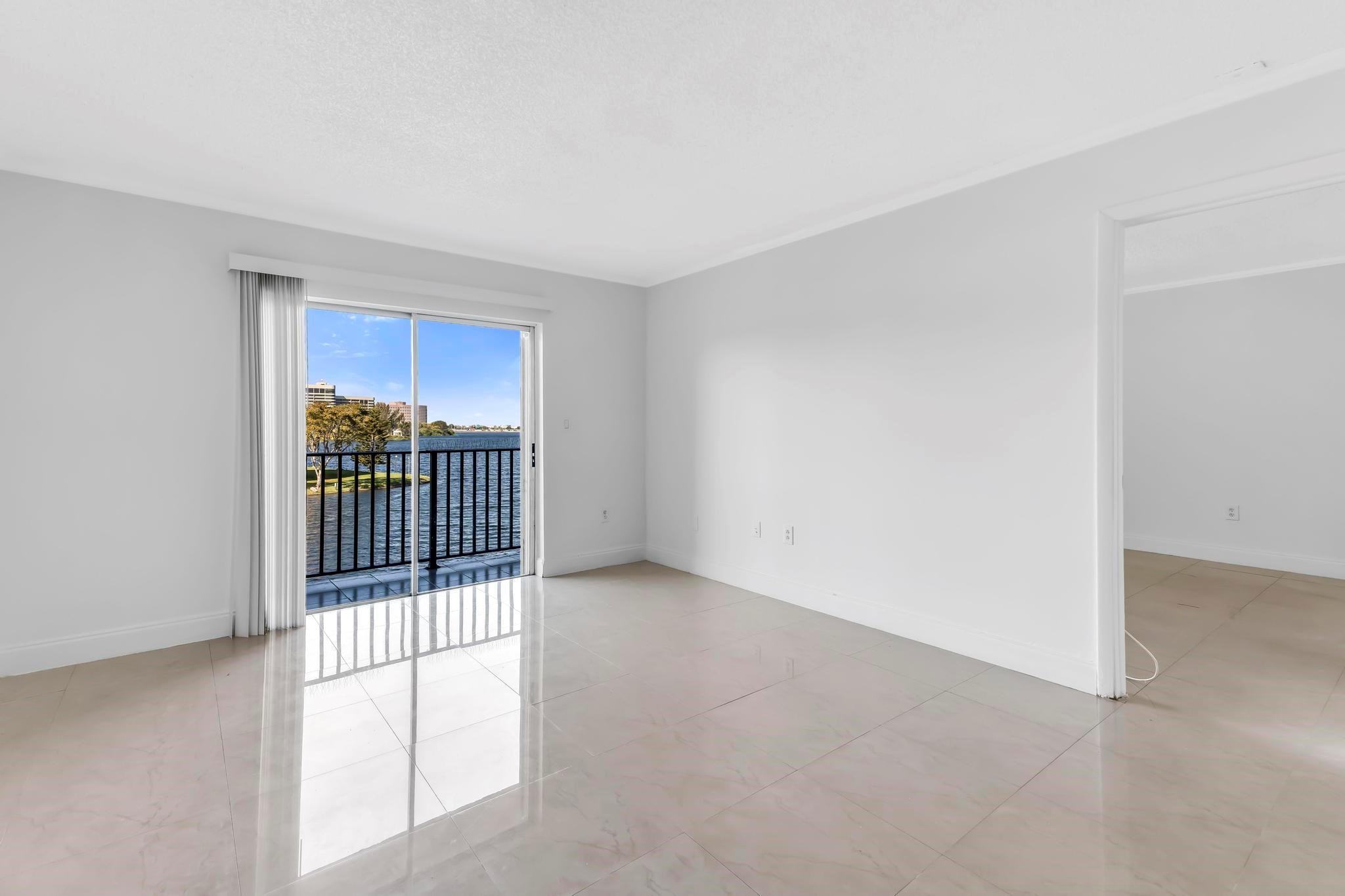 4705 NW 7th Street 307-7