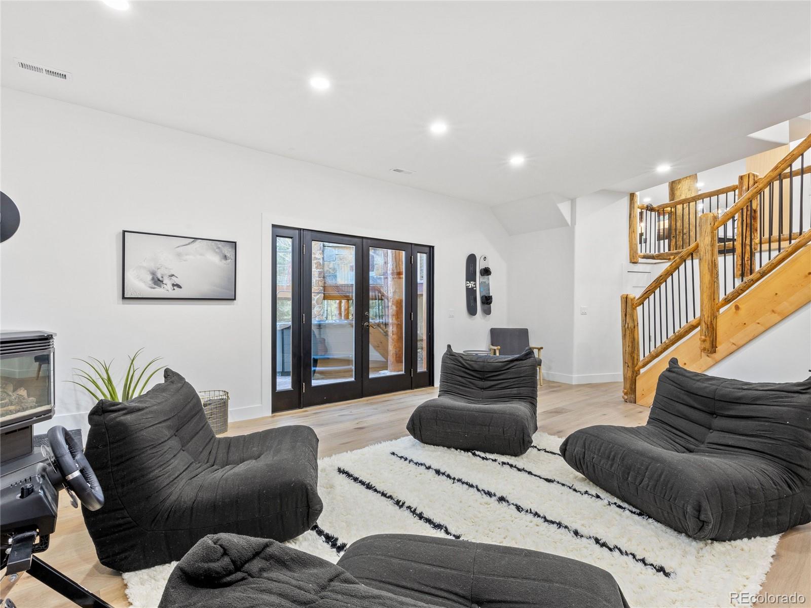 32382 Meadow Mountain Road