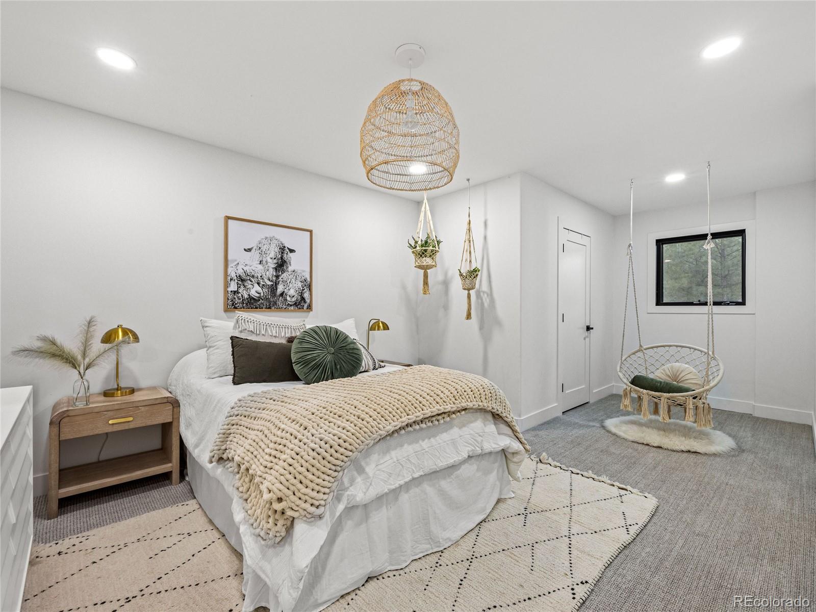 32382 Meadow Mountain Road