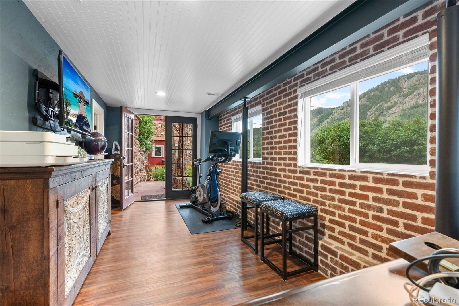 2874 SE Grapevine Road