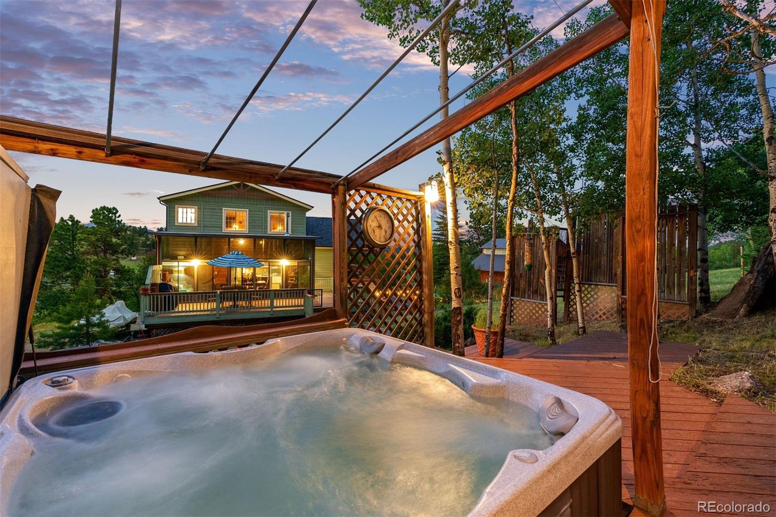 576 Bluebird Lane