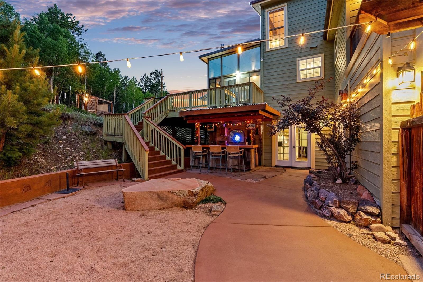 576 Bluebird Lane