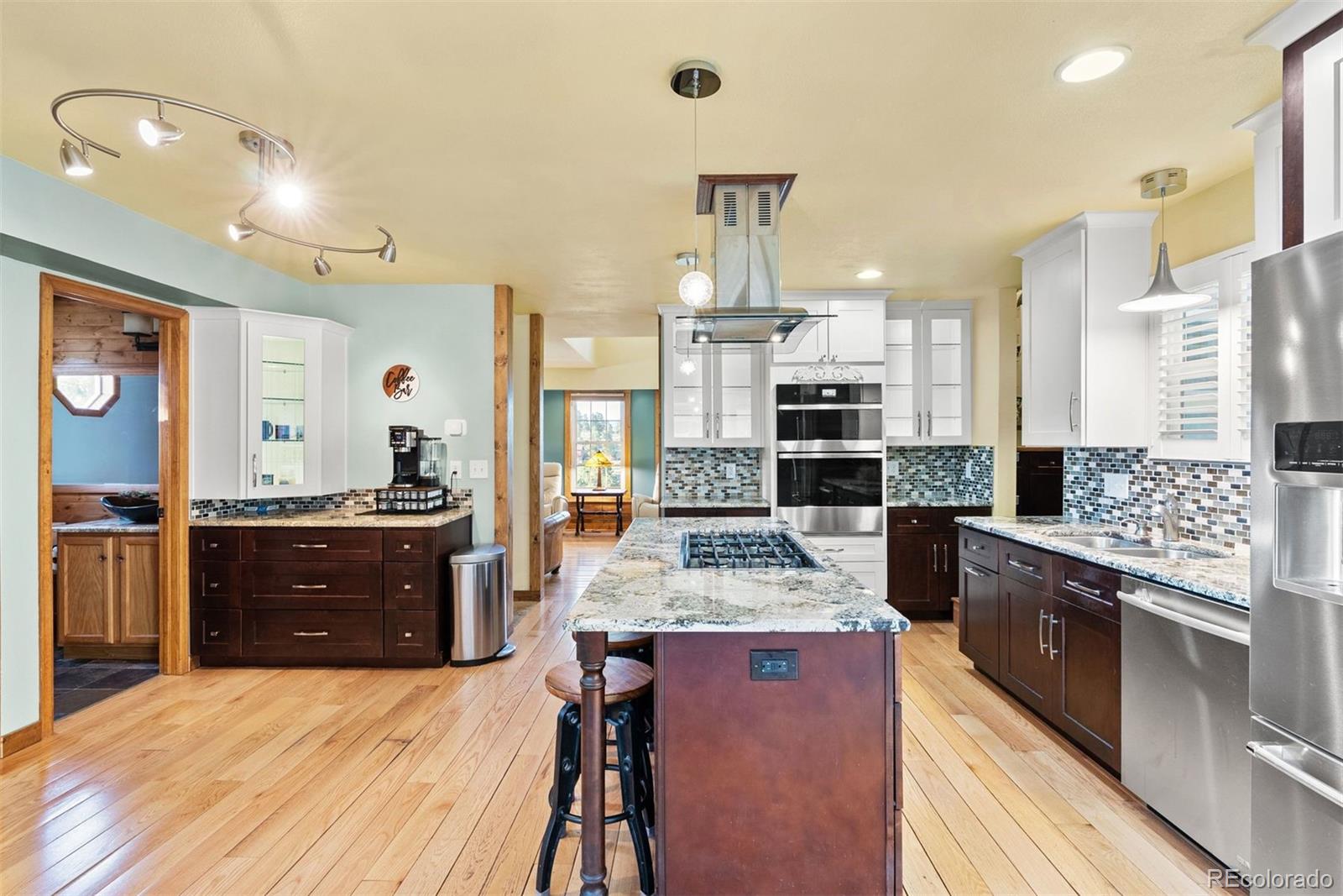 576 Bluebird Lane
