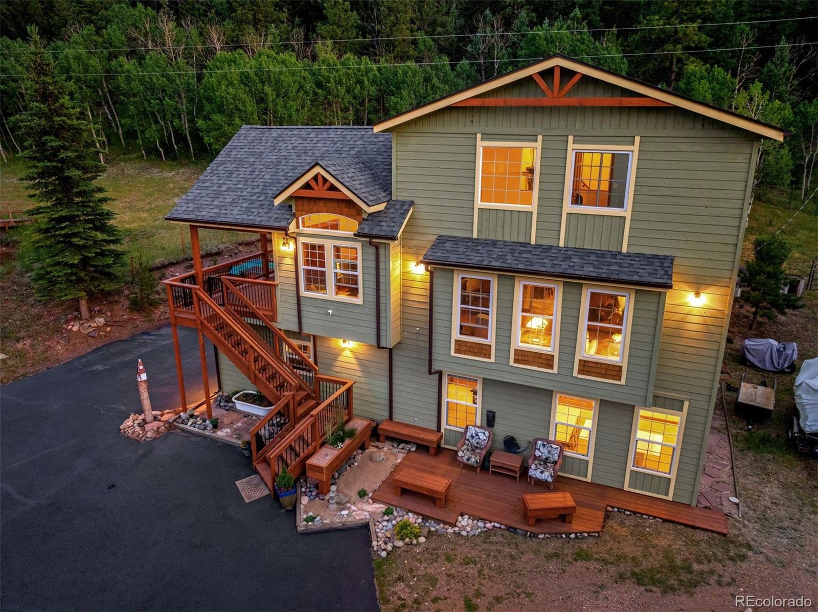 576 Bluebird Lane