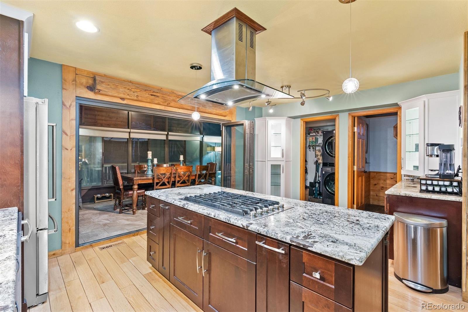 576 Bluebird Lane