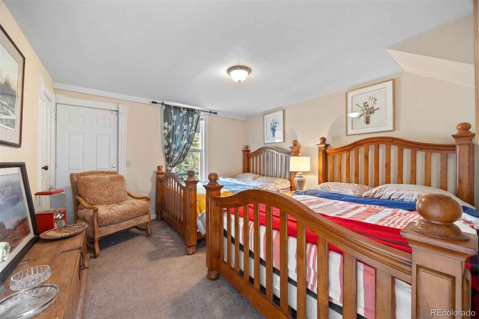 2041 Virginia Street