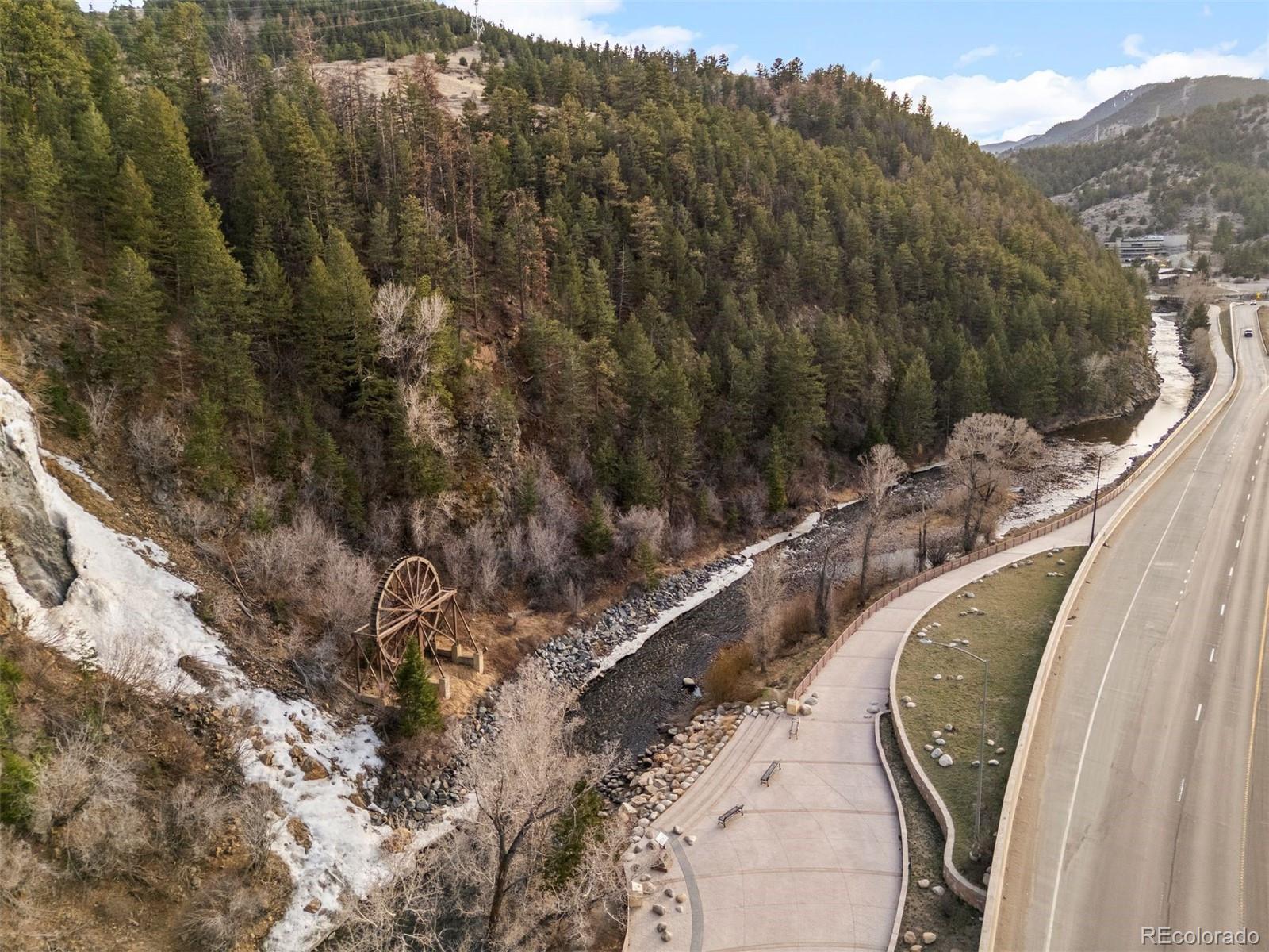 2041 Virginia Street