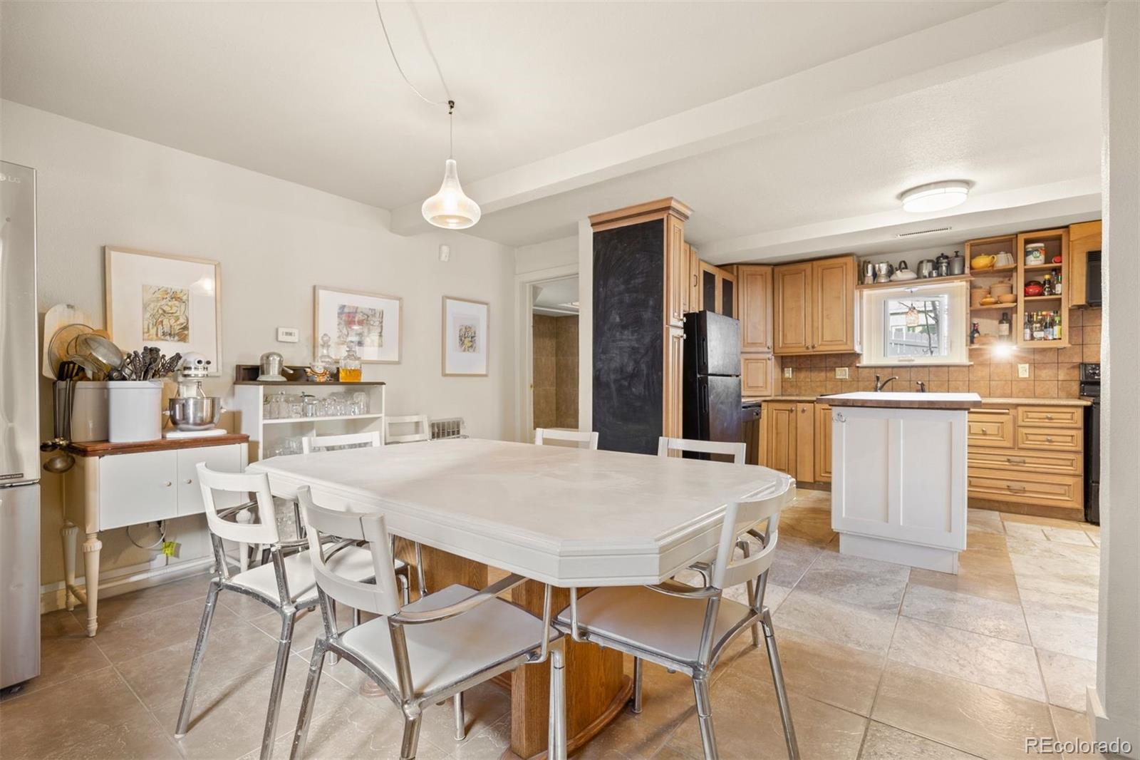 2041 Virginia Street