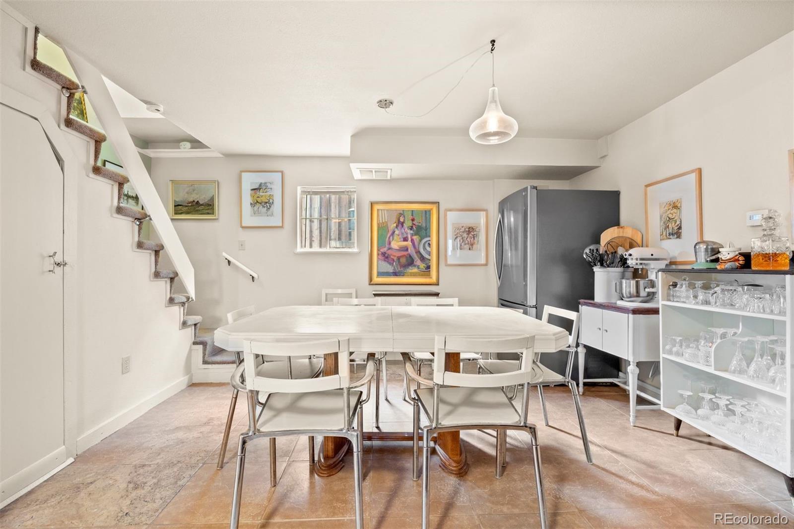 2041 Virginia Street