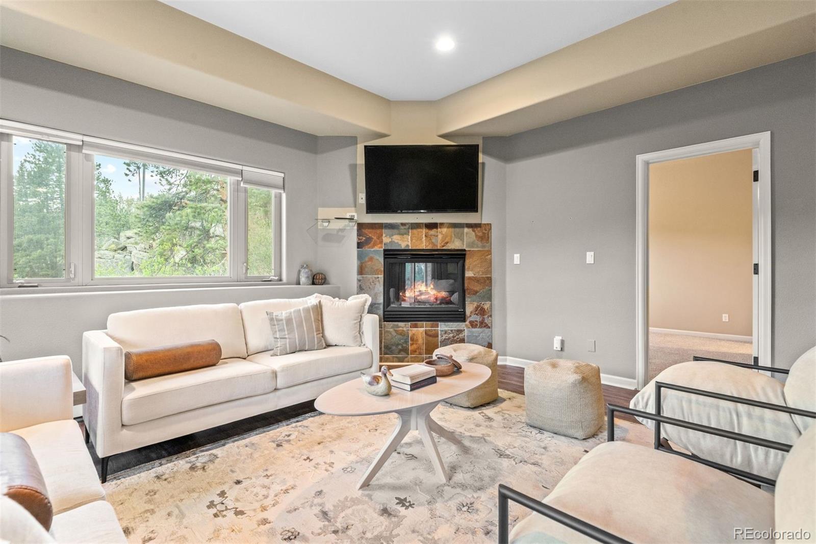 3044 High Road