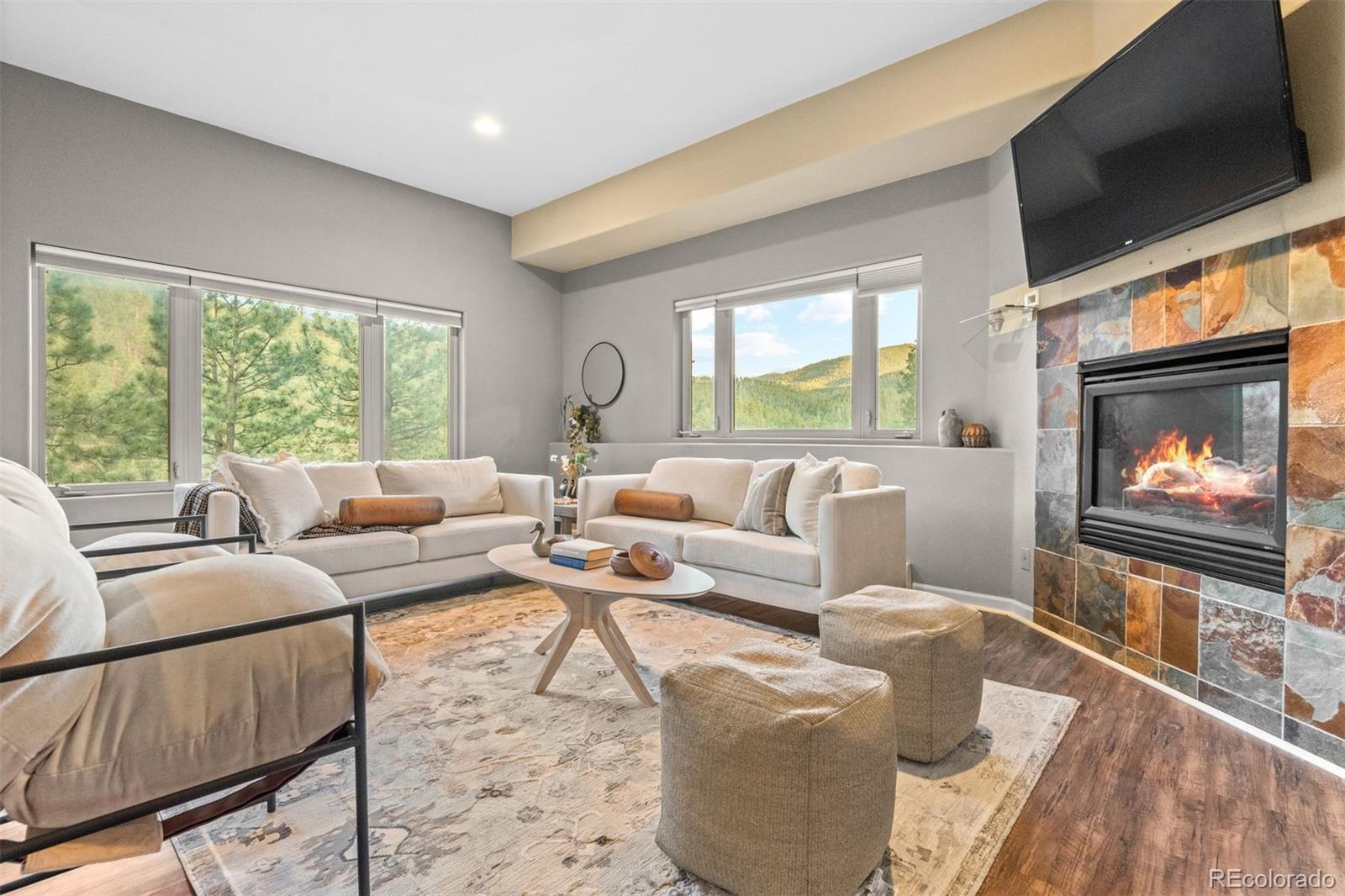 3044 High Road