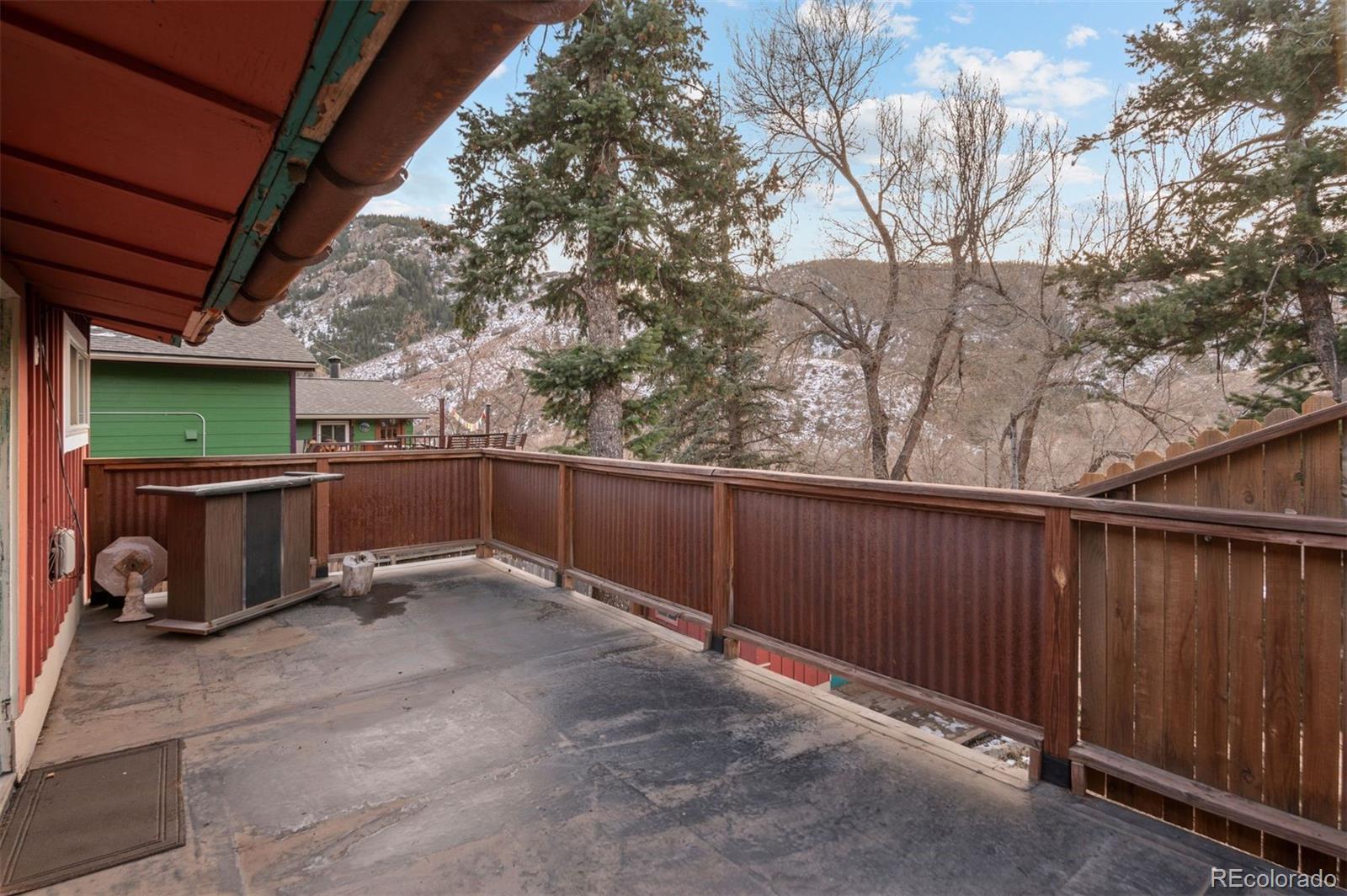 2855 SE Grapevine Road