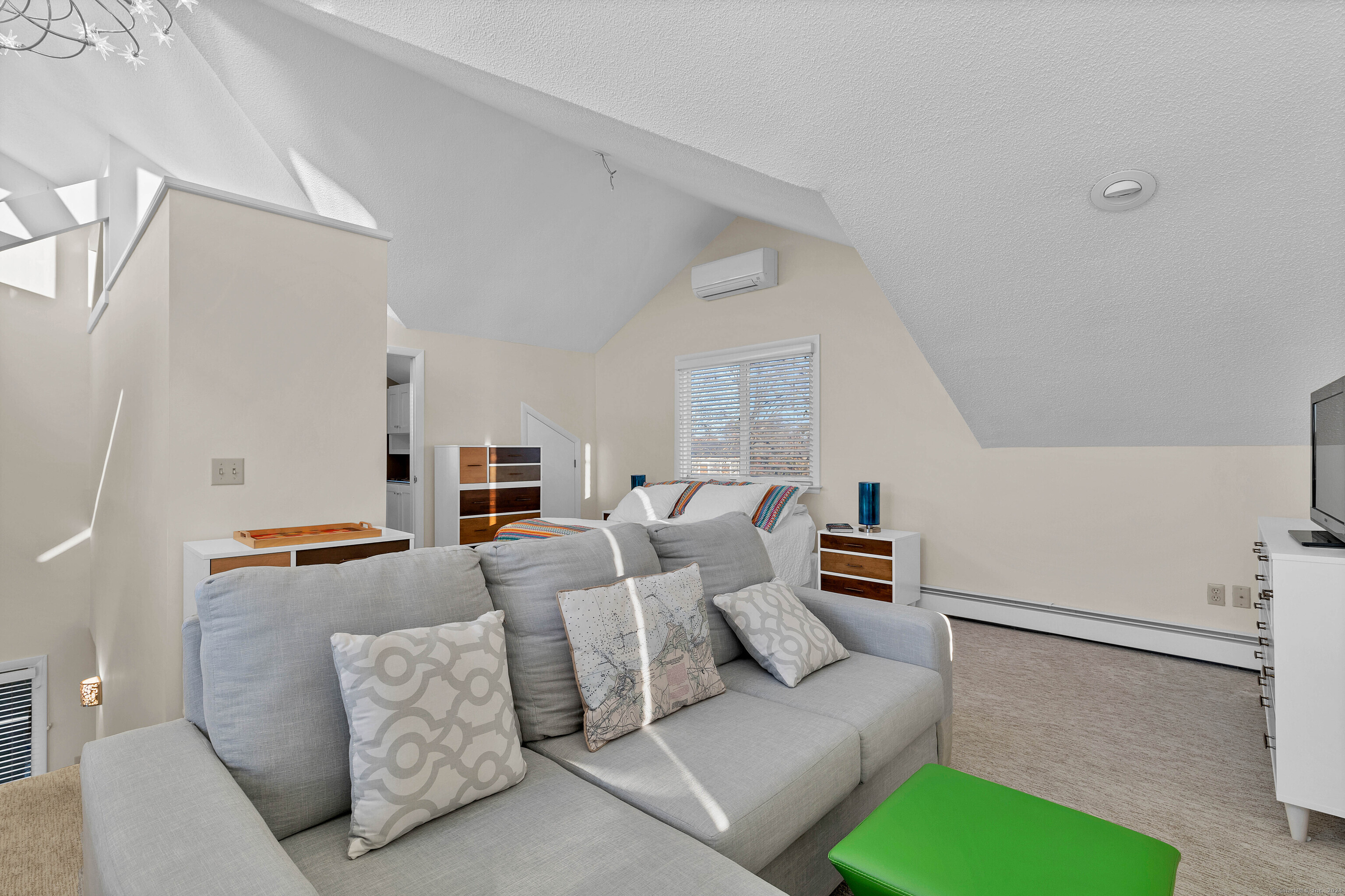 27 Hammock Road