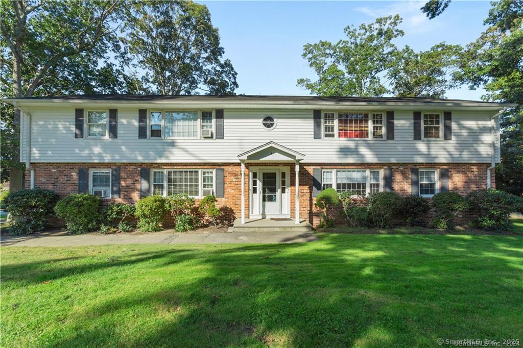280 East Main Street APT A2