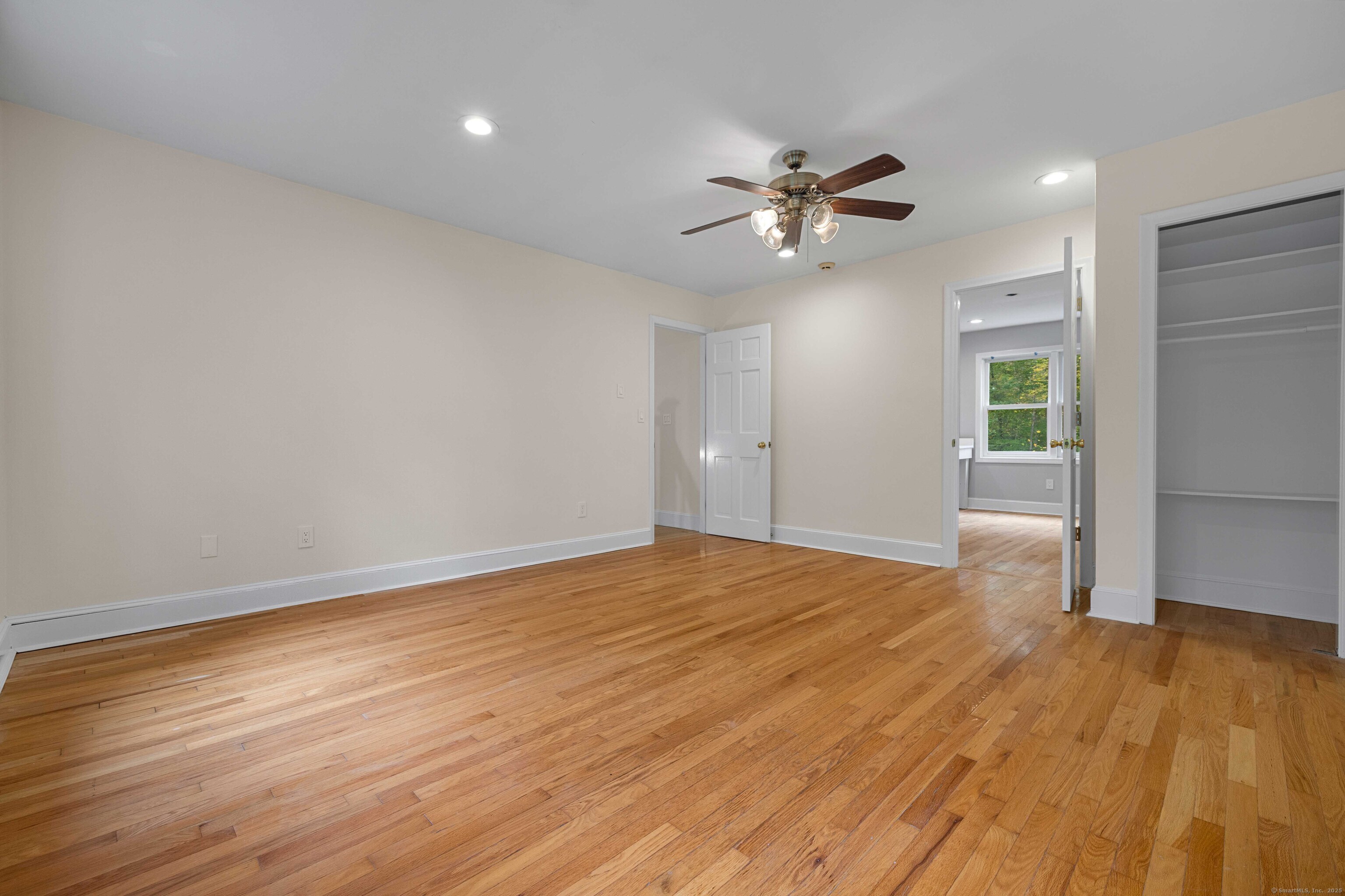 23 Horsebarn Lane