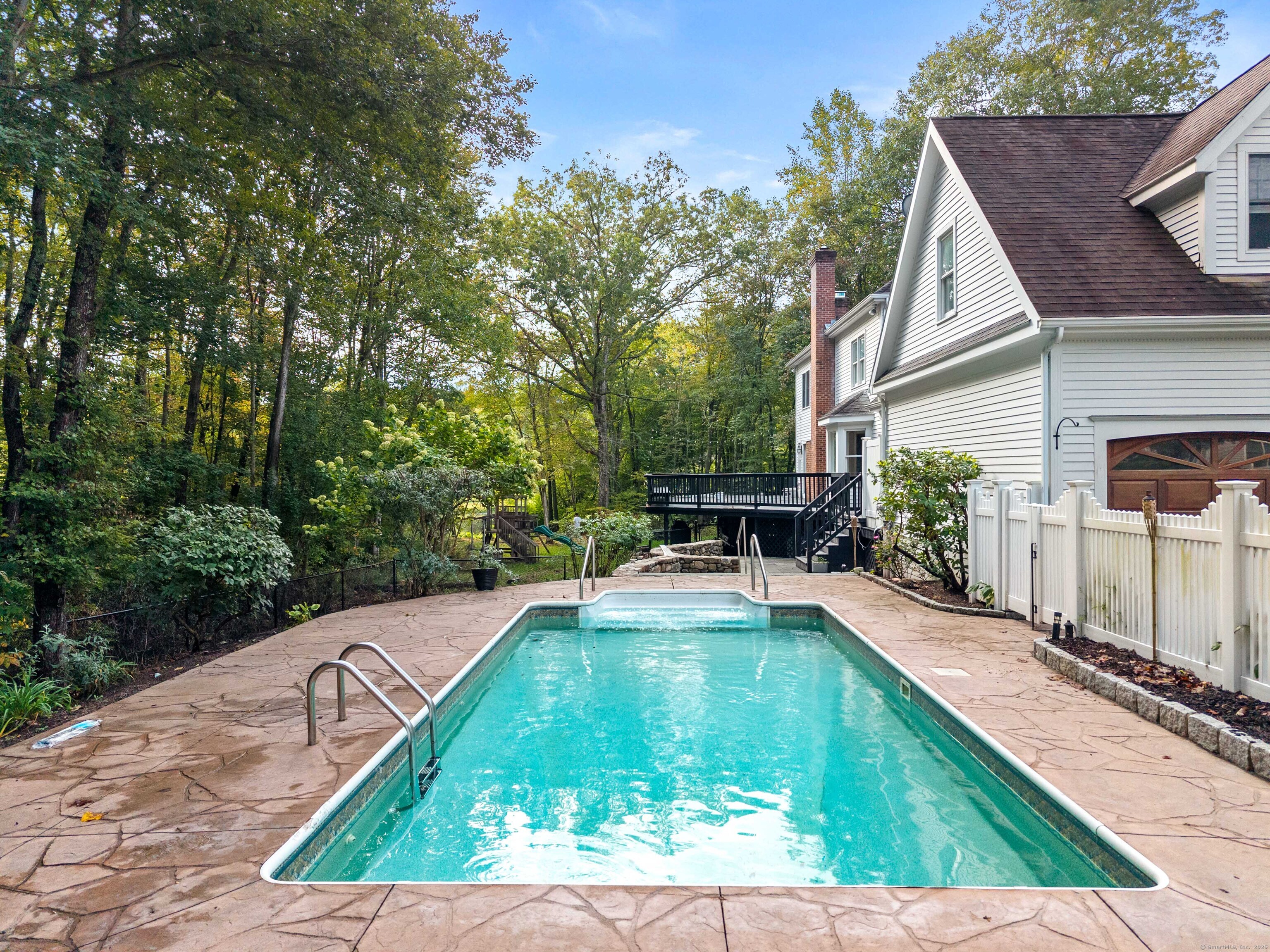 23 Horsebarn Lane