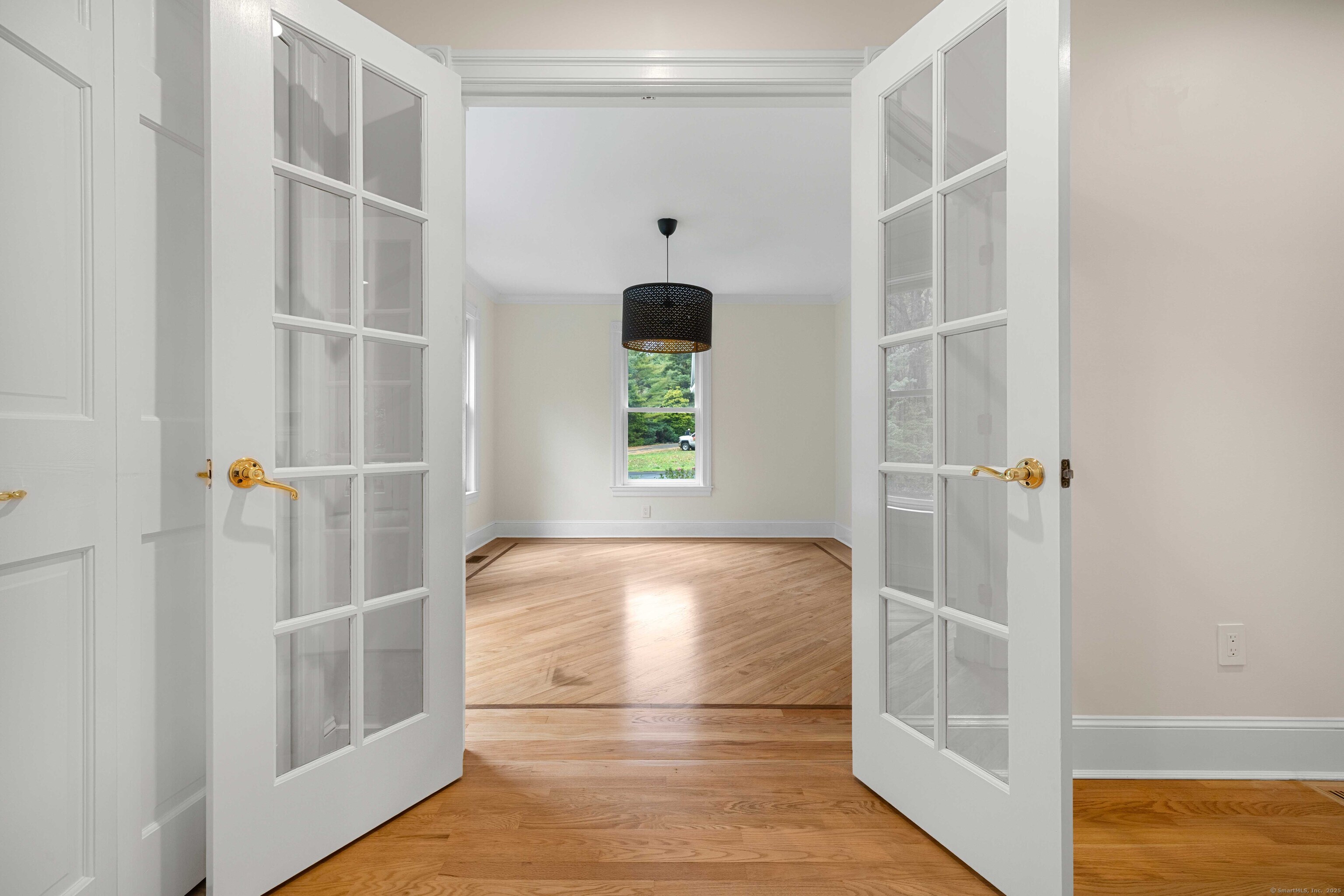 23 Horsebarn Lane