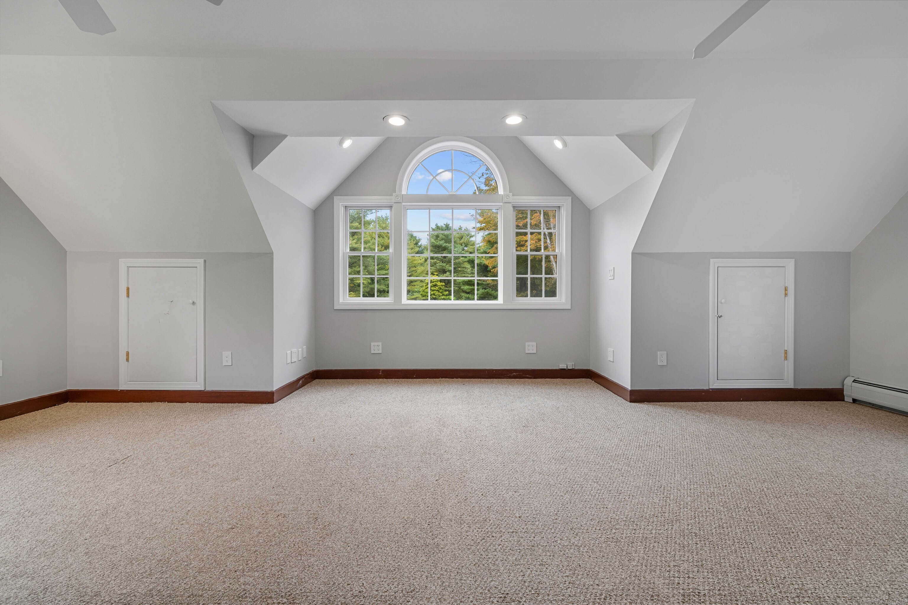 23 Horsebarn Lane