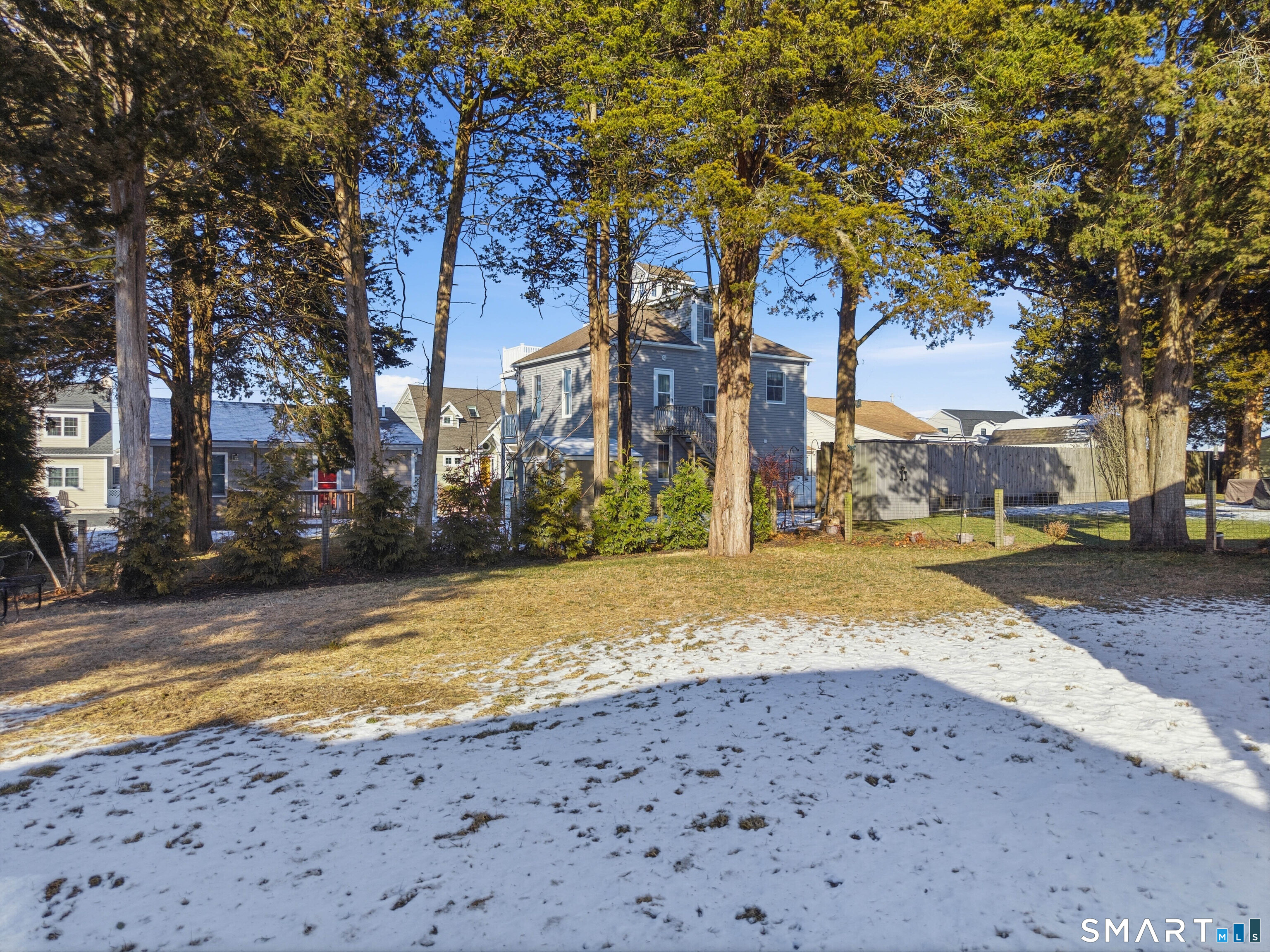 49 + 51 Uncas Road