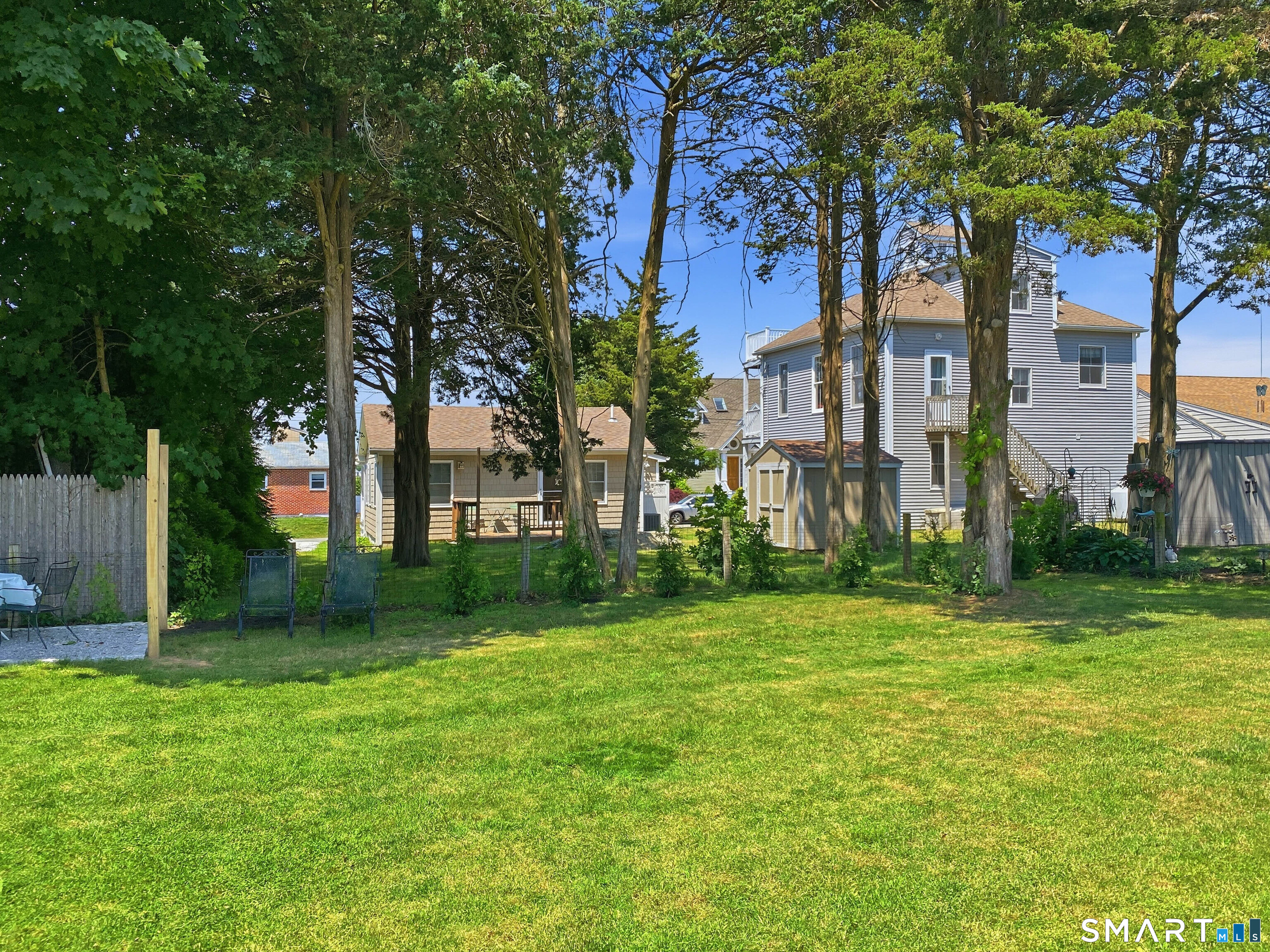 49 + 51 Uncas Road