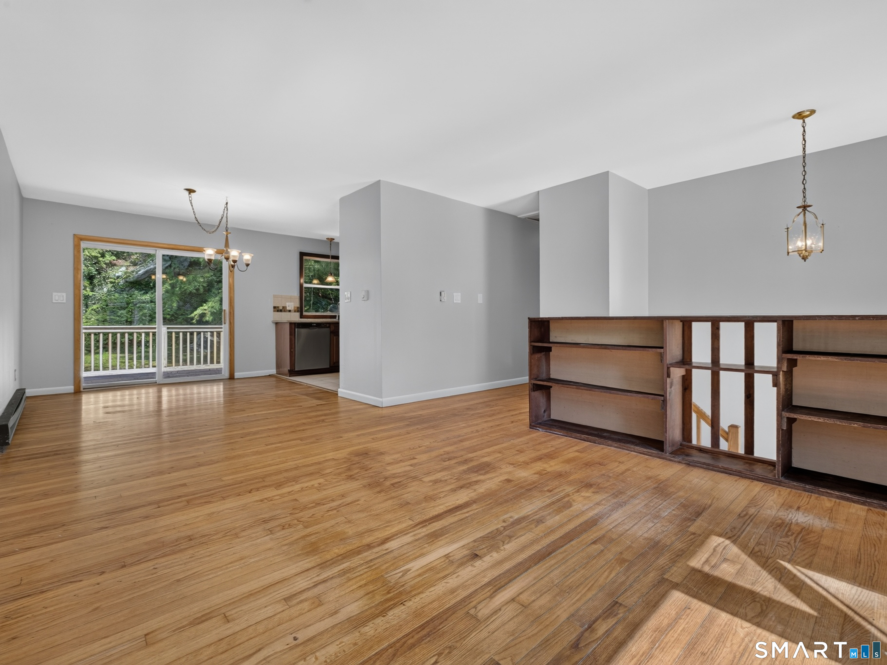 6 Hemlock Circle