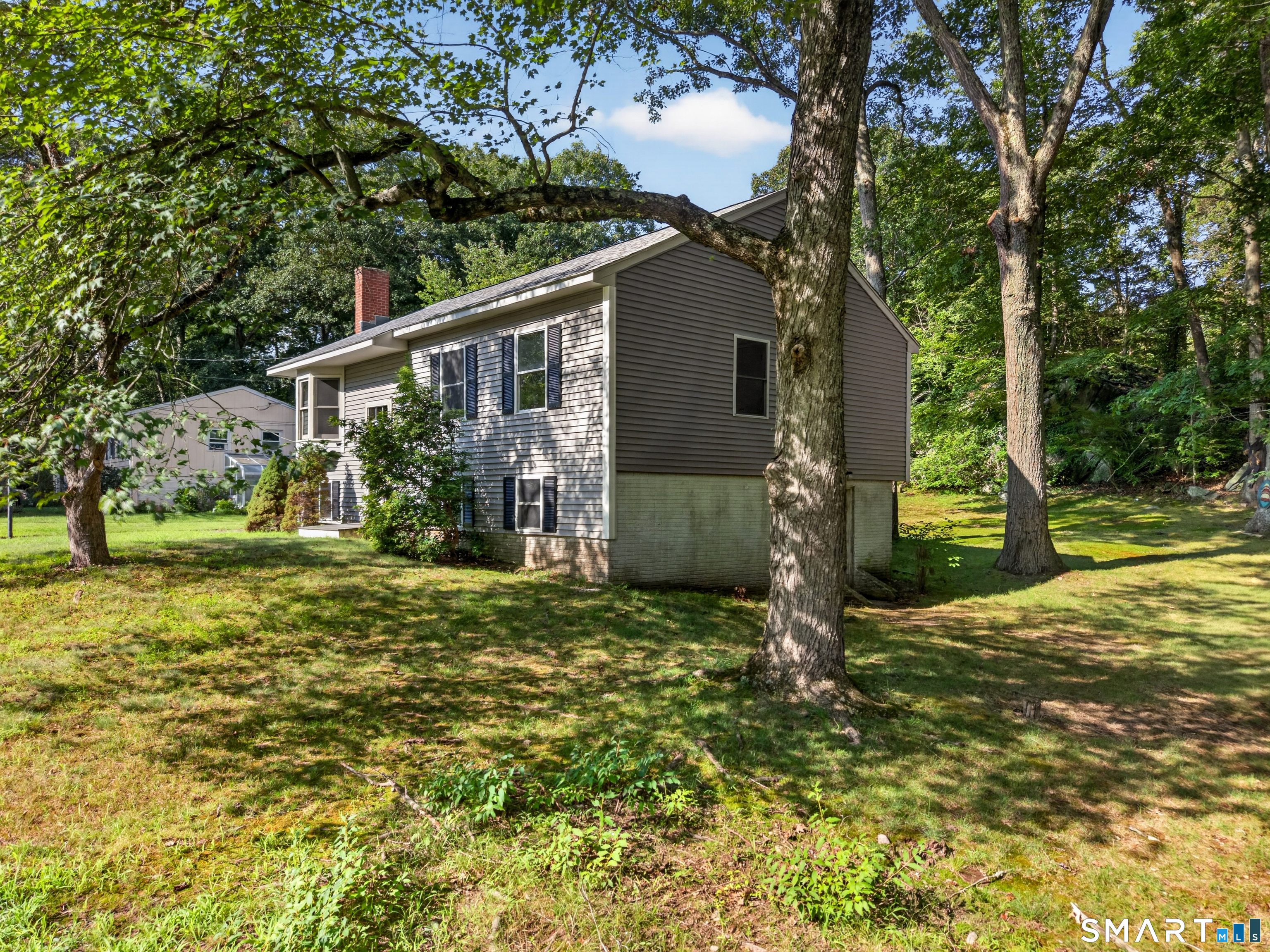 6 Hemlock Circle
