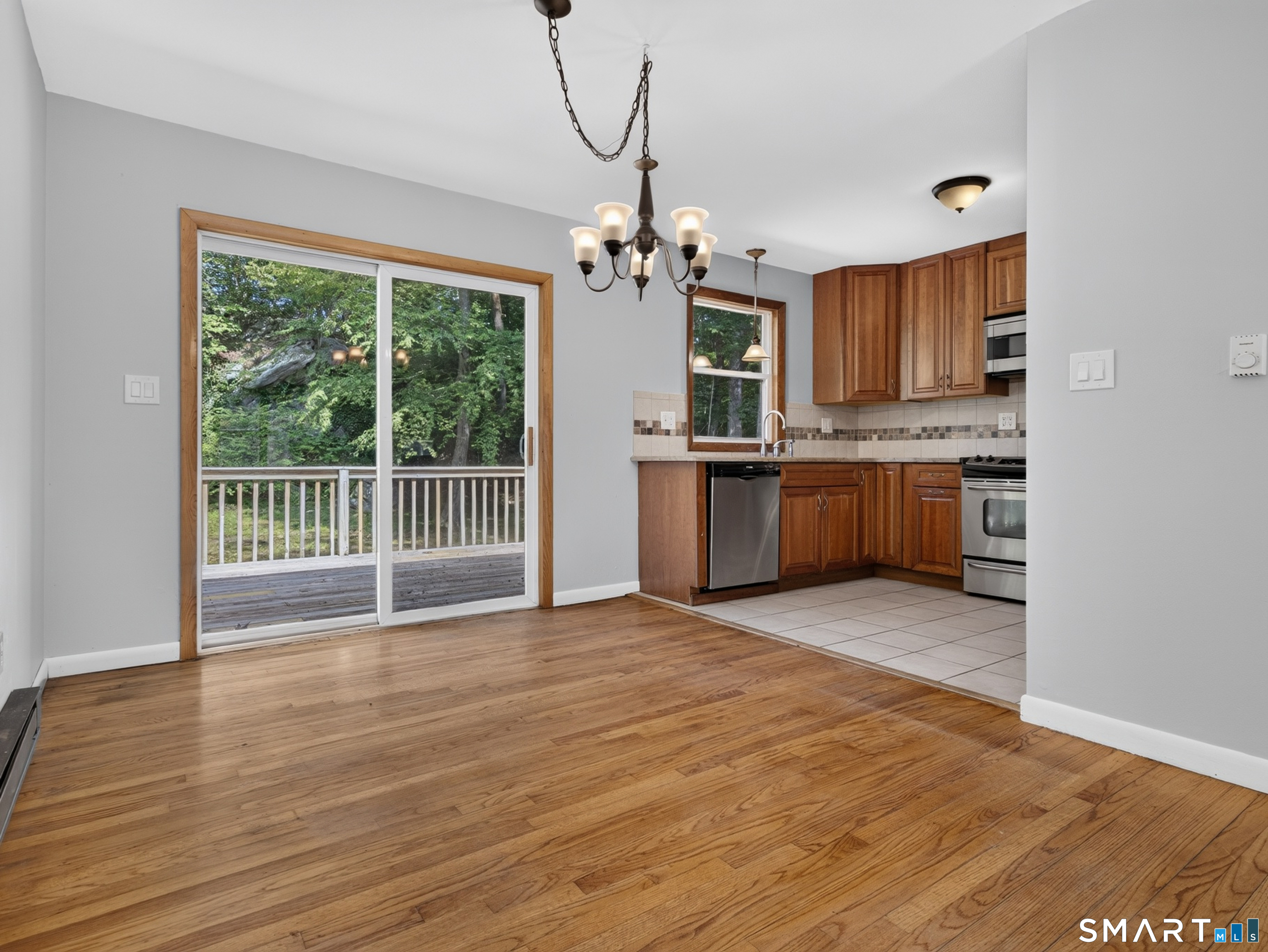 6 Hemlock Circle