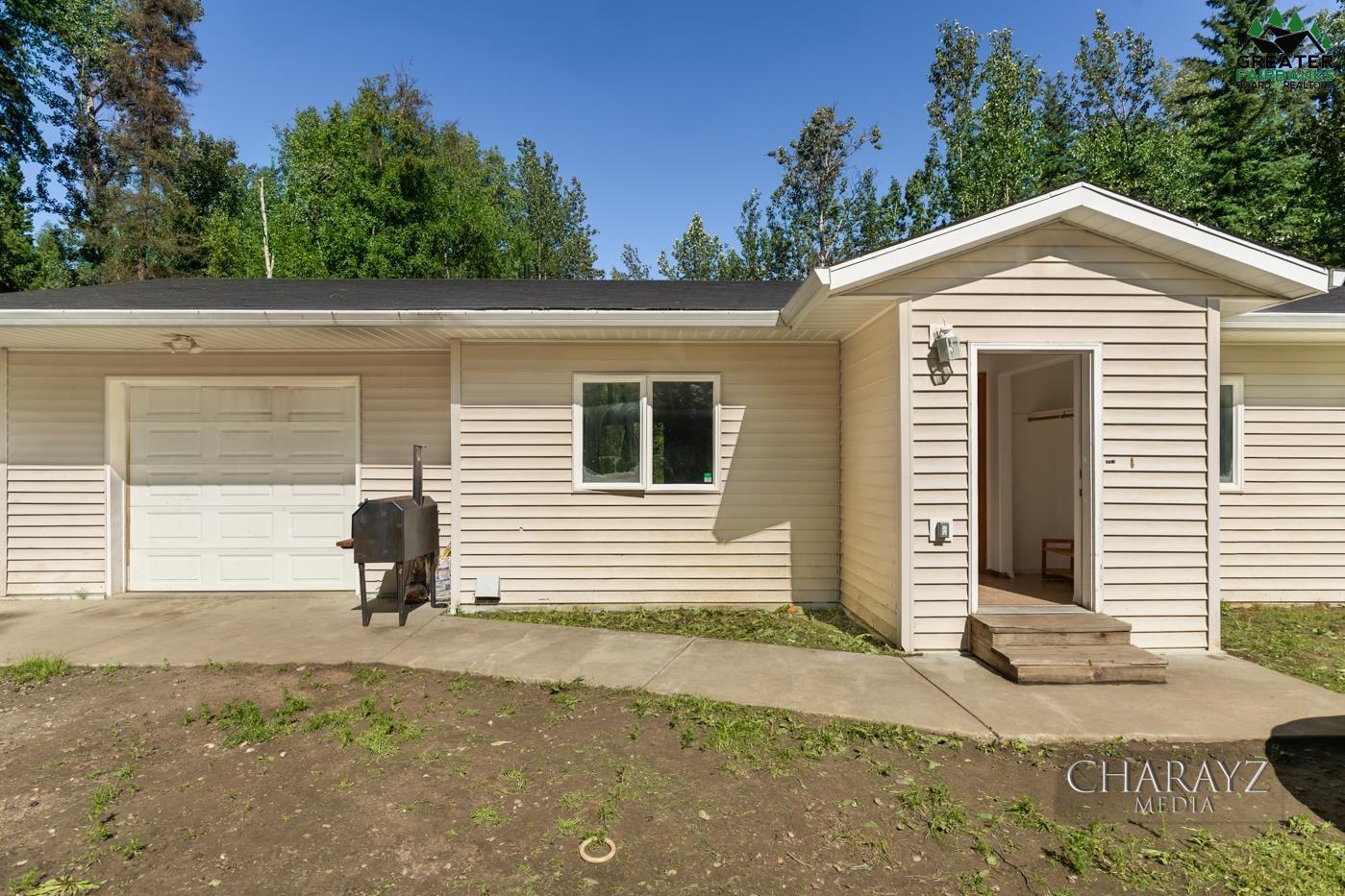 3790 HELENSDALE AVENUE