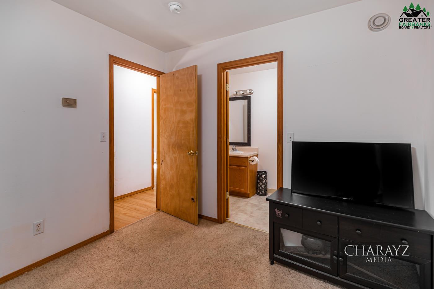 3790 HELENSDALE AVENUE