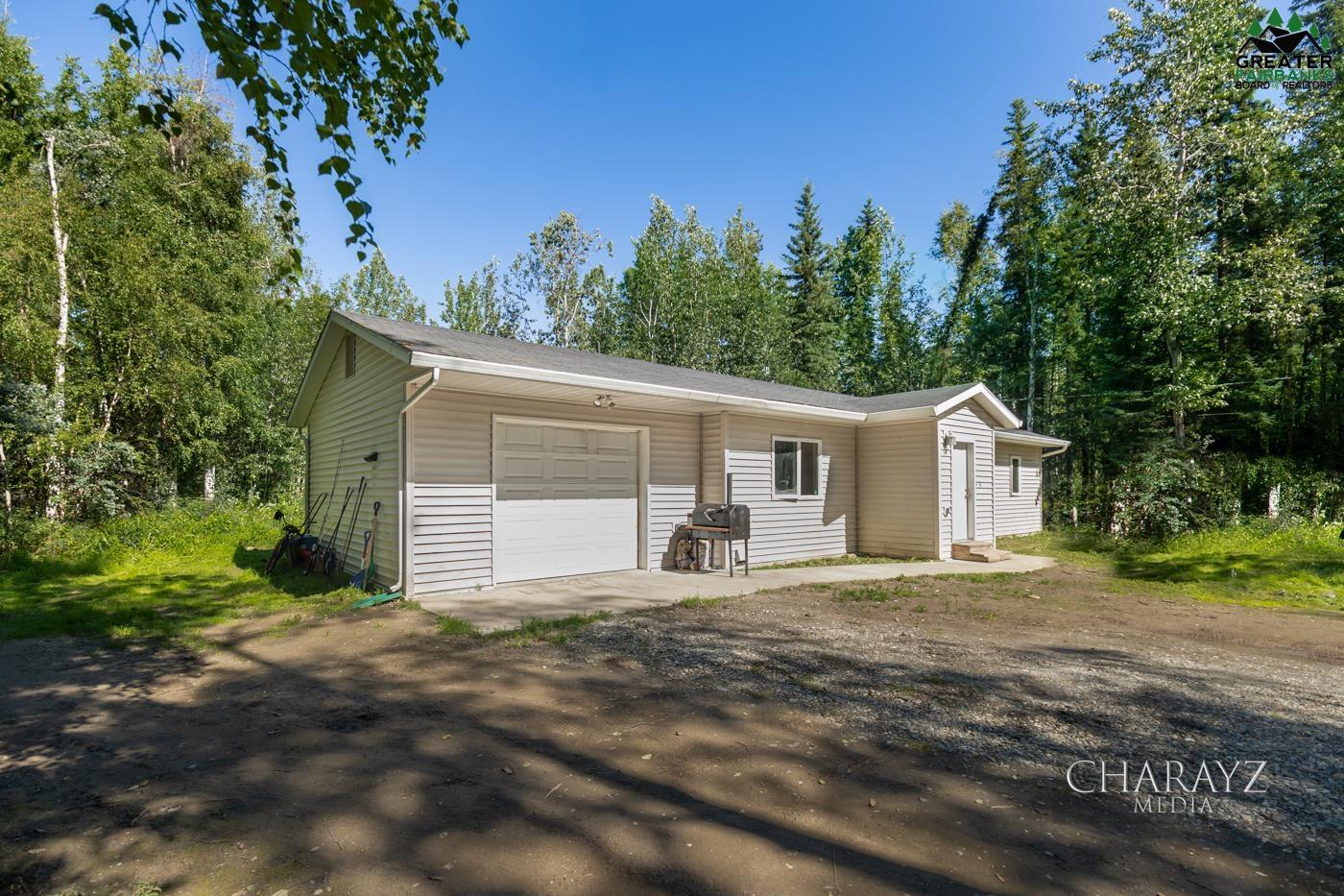 3790 HELENSDALE AVENUE