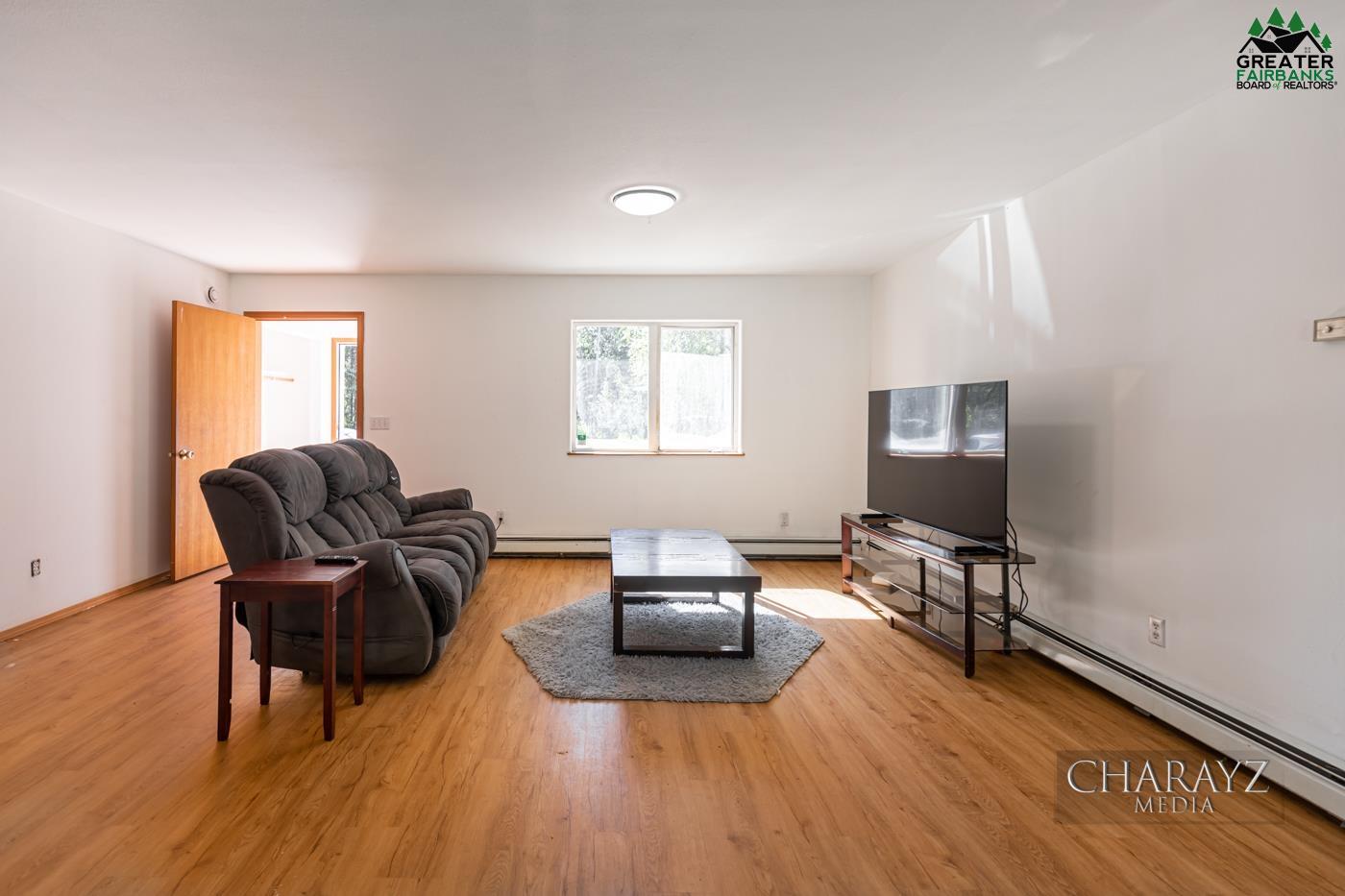 3790 HELENSDALE AVENUE