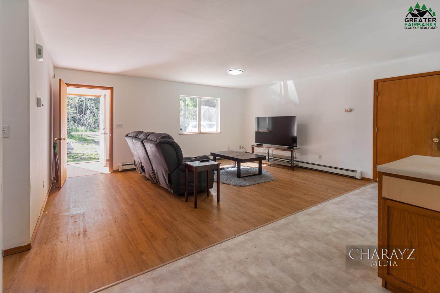 3790 HELENSDALE AVENUE