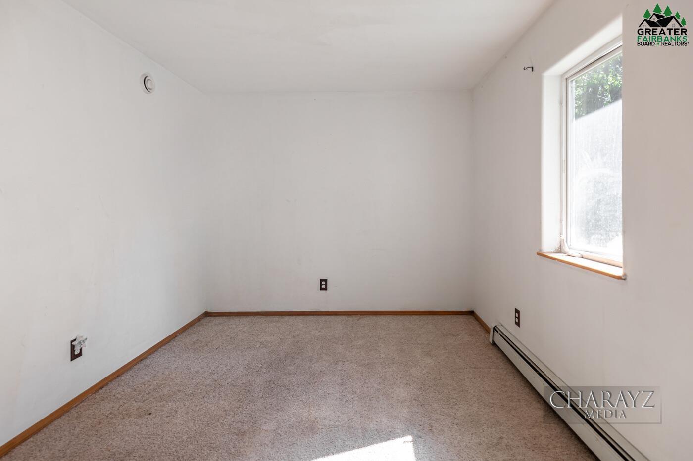 3790 HELENSDALE AVENUE