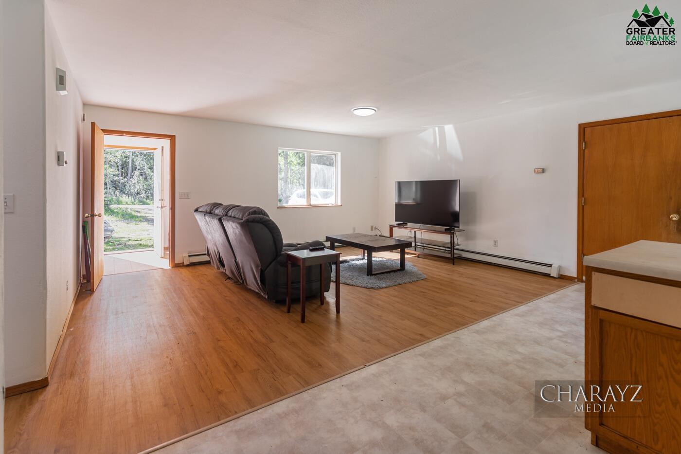 3790 HELENSDALE AVENUE