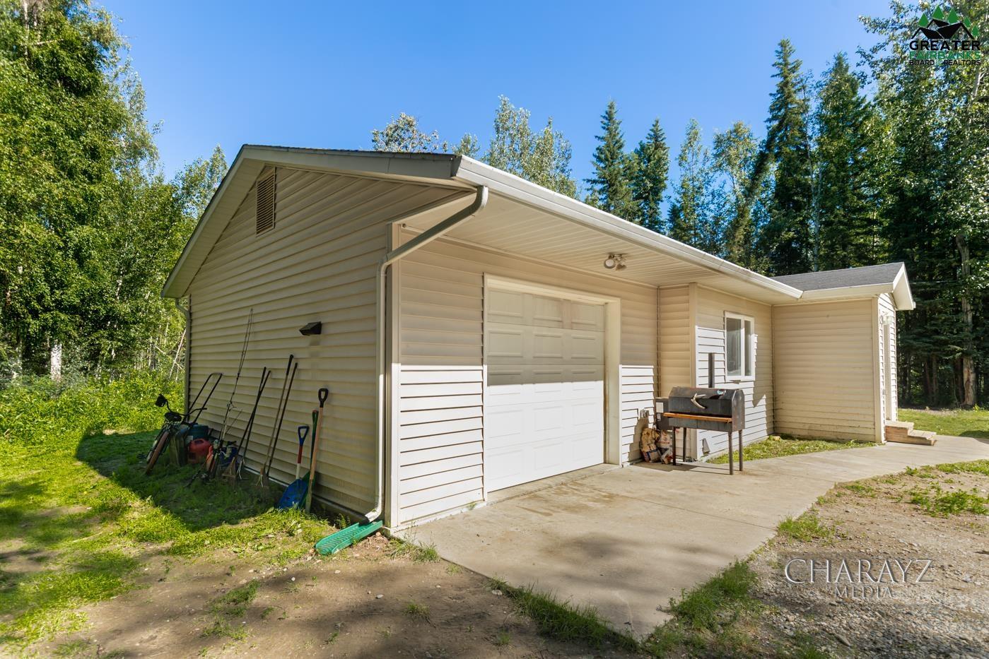 3790 HELENSDALE AVENUE