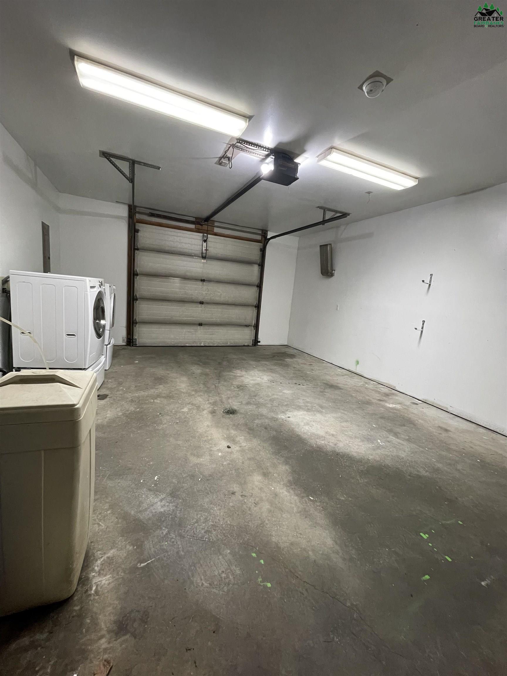 3790 HELENSDALE AVENUE