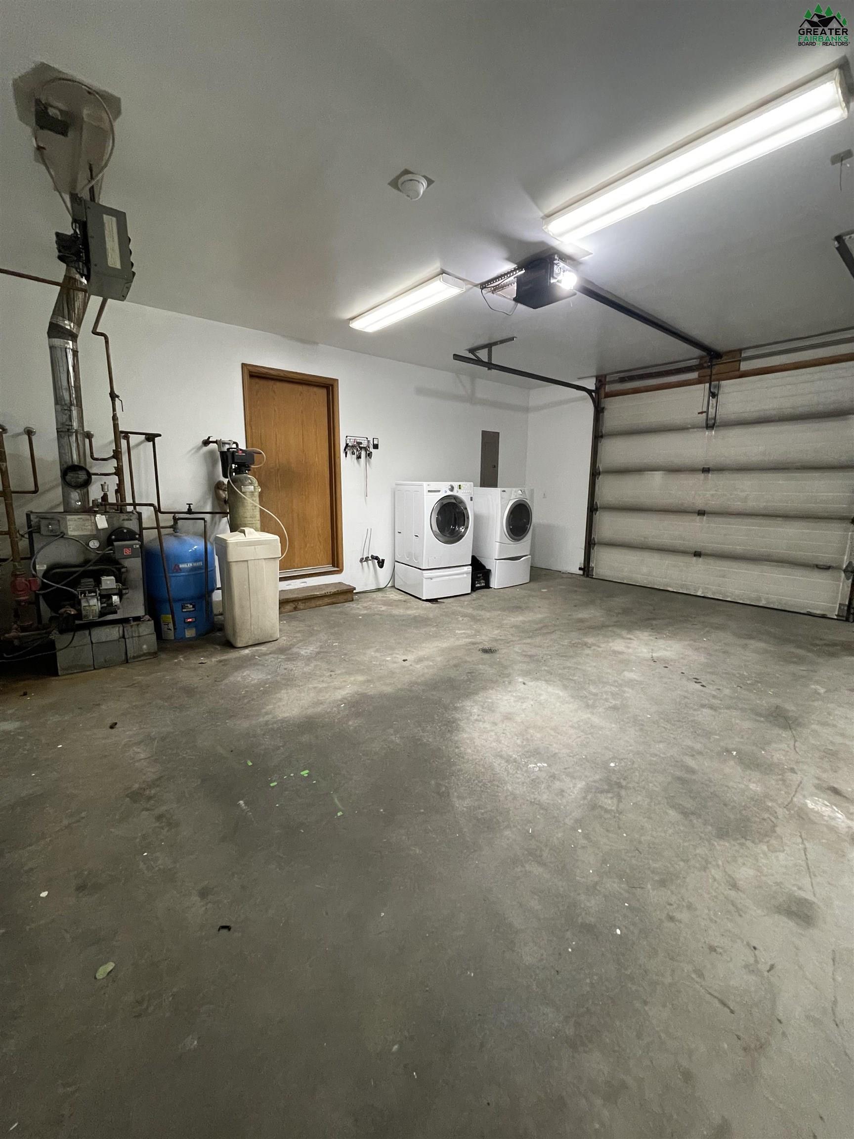 3790 HELENSDALE AVENUE